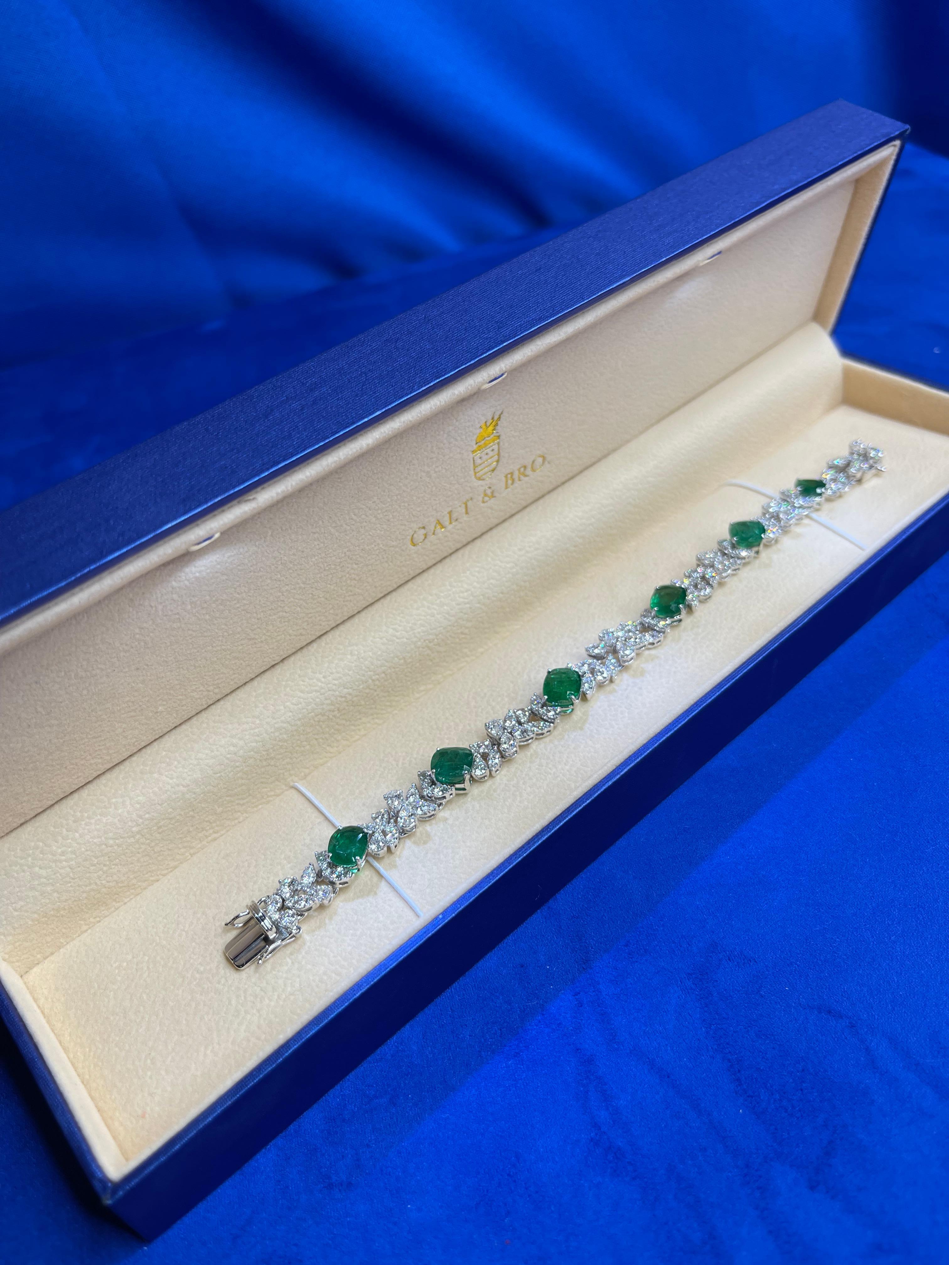 Multi Fancy Shape Green Emerald Diamond 18 Karat White Gold Tennis Bracelet For Sale 3