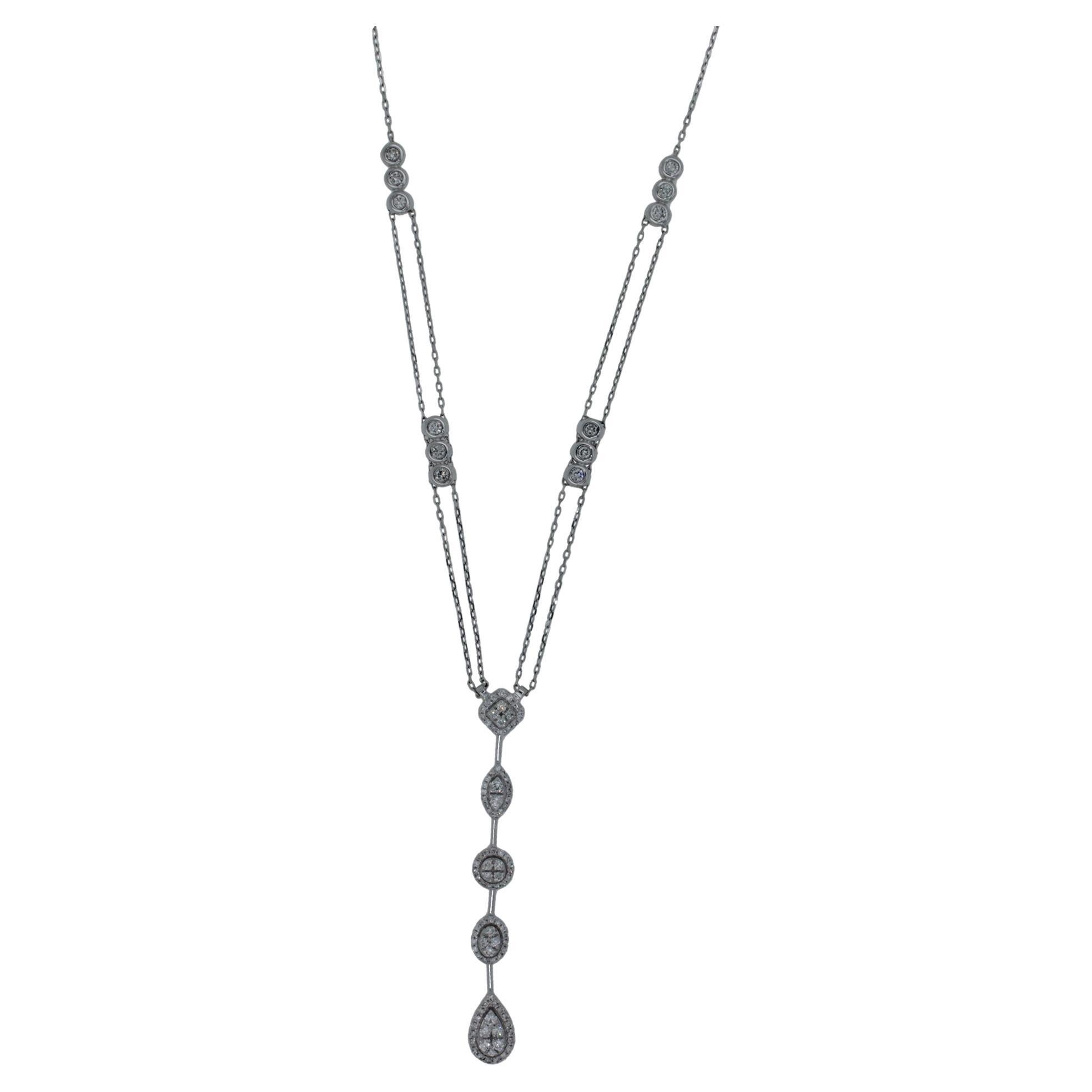 Collar tipo lazo con colgante de oro blanco de 18 quilates en forma de halo de fantasía con diamantes en pavé Moderno en venta