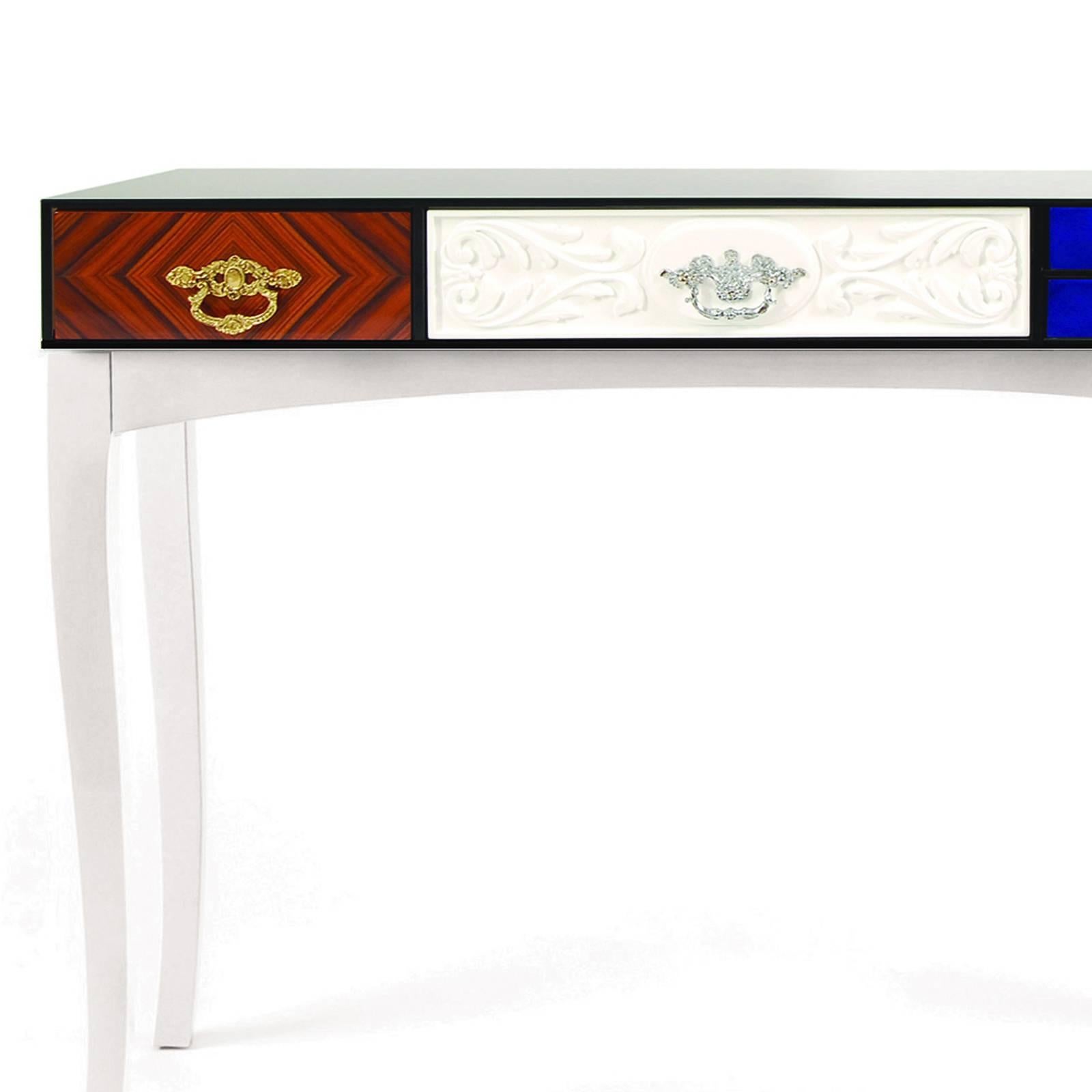 Multi Finishes Console Table In New Condition For Sale In Paris, FR