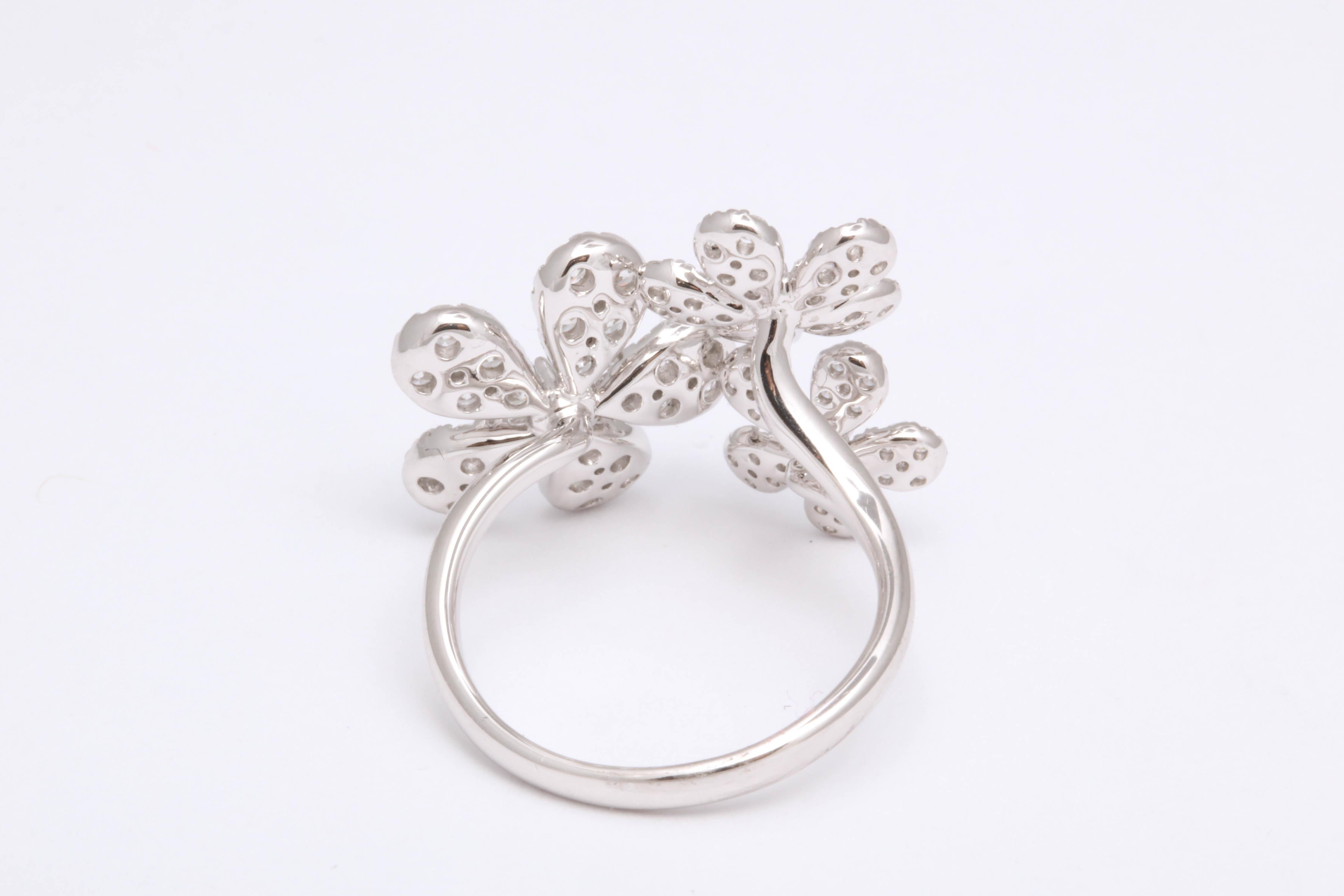 Multi Flower Diamond Ring In New Condition In New York, NY