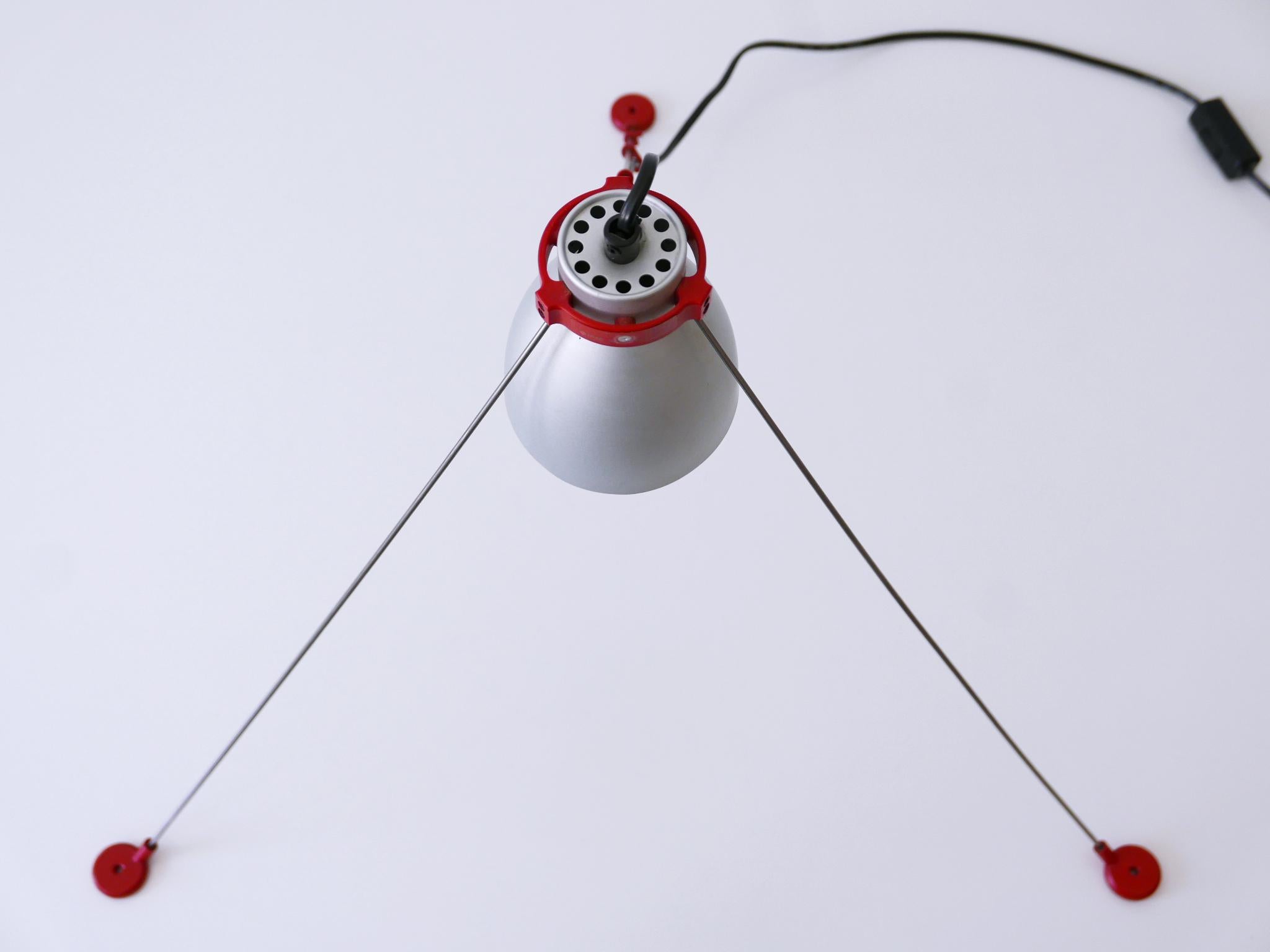 Mehrfunktionale Tisch-Stehlampe und Wandleuchte „Grifo“ von G.H.Tew für Artemide im Angebot 8