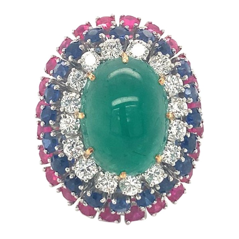 Bague en platine de forme bombée à pierres précieuses multiples, vers les années 1960 en vente