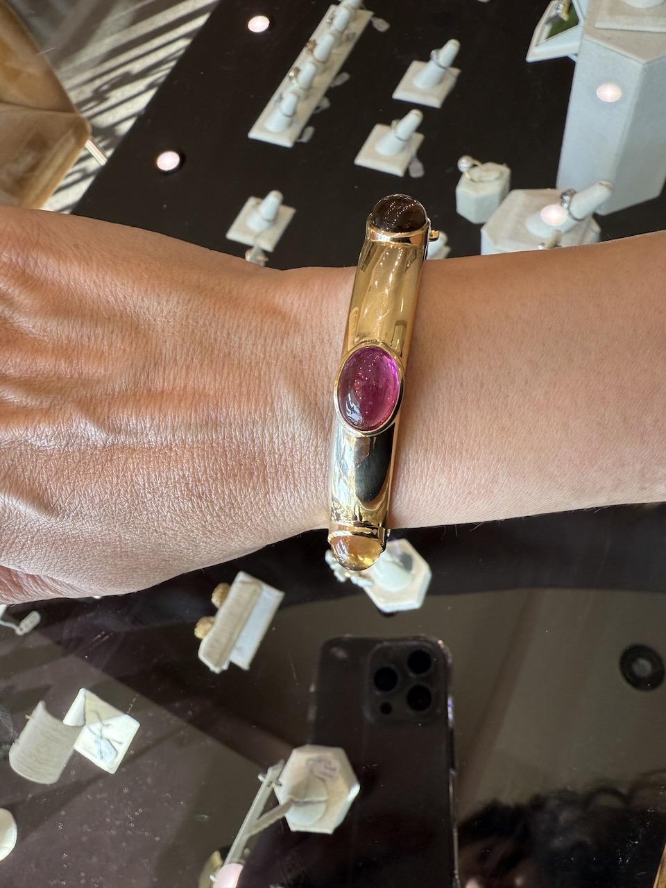Women's or Men's Multi Gemstone 18K Gold Hinged Bangel Bracelet 42 Grams For Sale