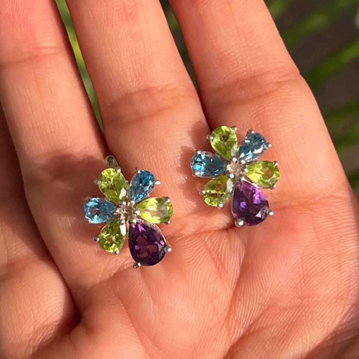 Taglio a goccia Orecchini multi gemma con ametista, topazio e peridoto per la mamma in argento sterling in vendita