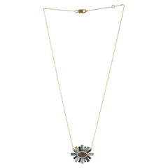 Collier pendentif multi-gemmes et diamants en or blanc 18 carats