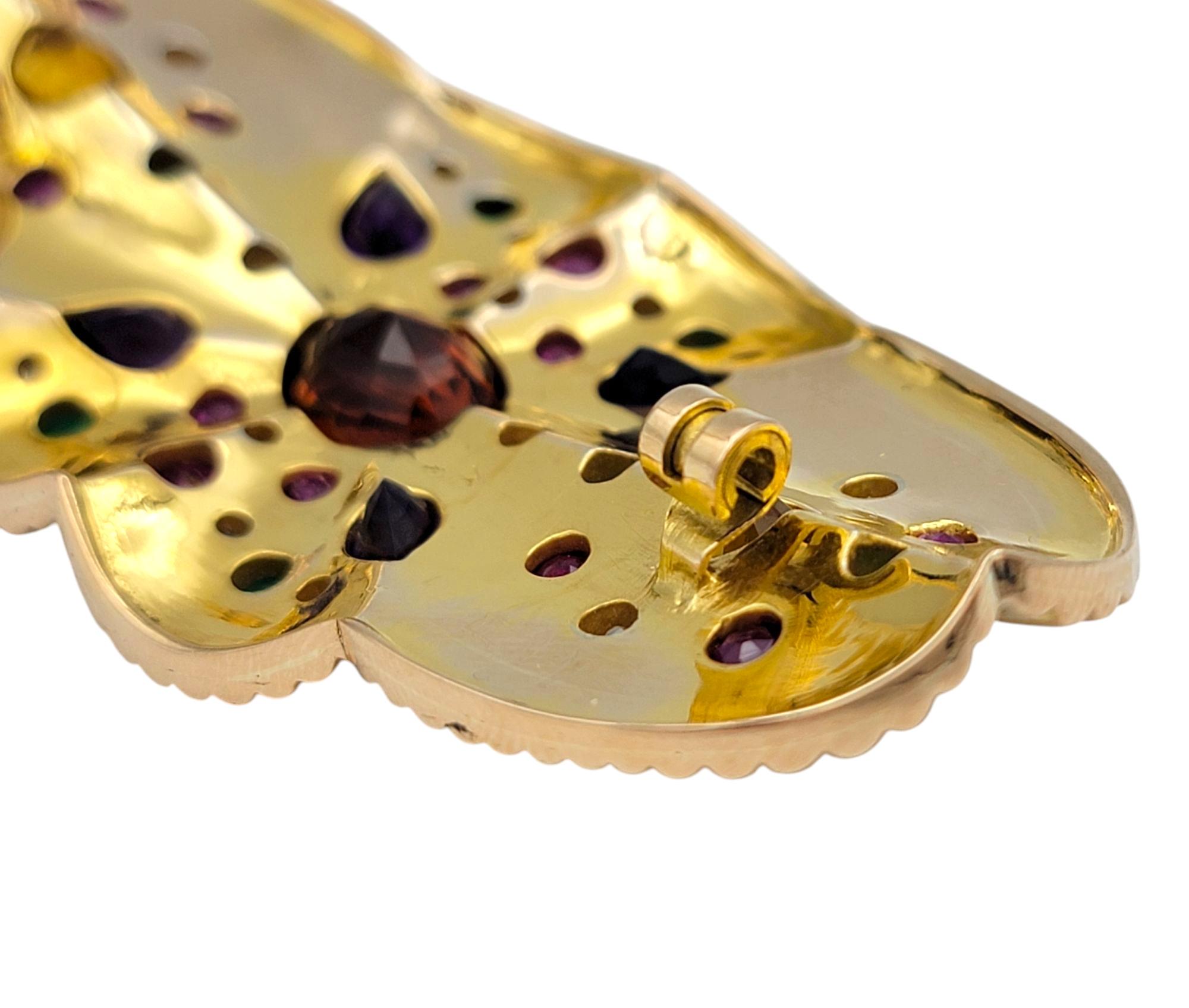 Multi-Gemstone Sandblasted Finish Brooch with Polished Ridged Trim in 14K Gold For Sale 4