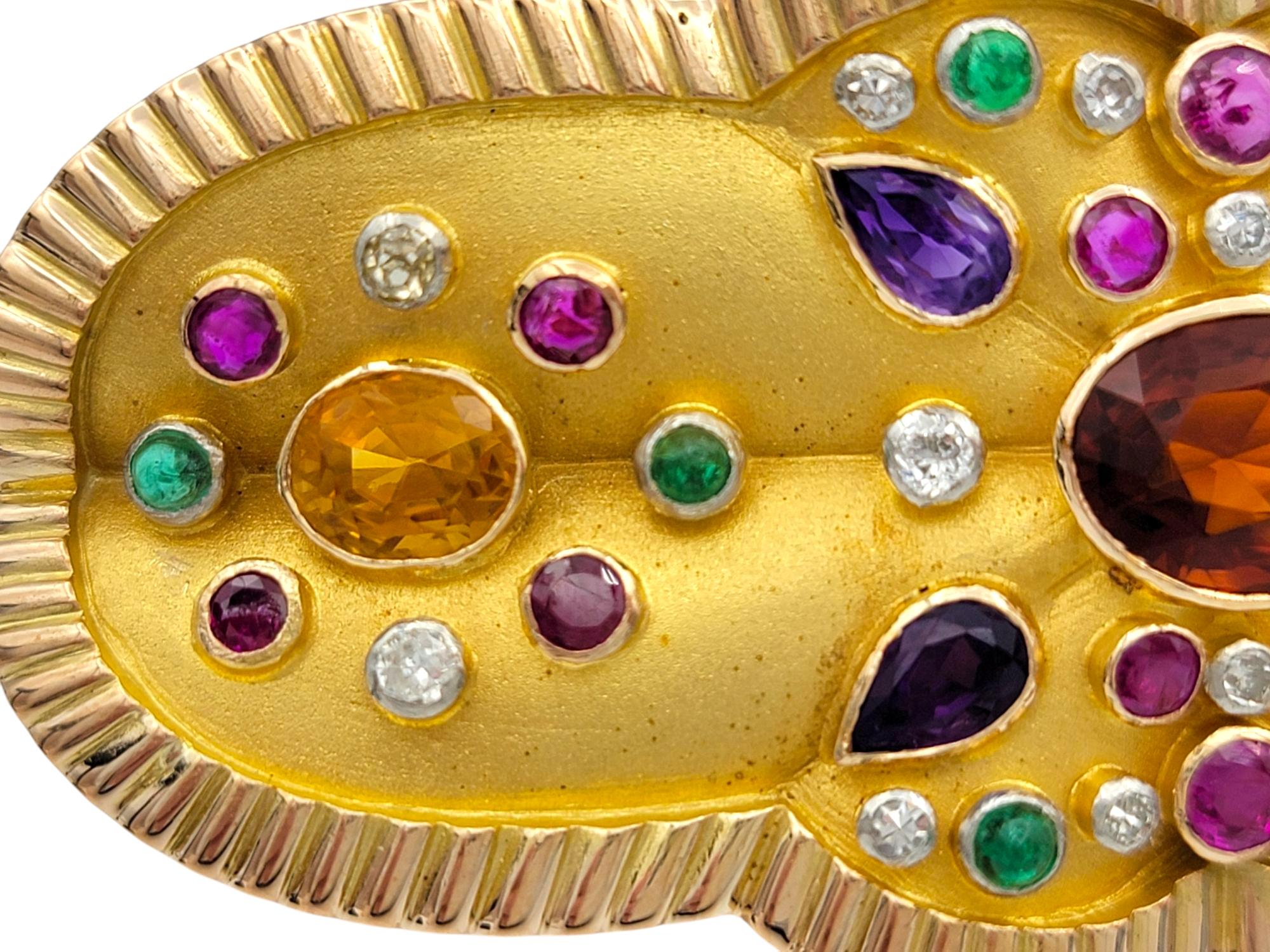 Multi-Gemstone Sandblasted Finish Brooch with Polished Ridged Trim in 14K Gold In Good Condition For Sale In Scottsdale, AZ