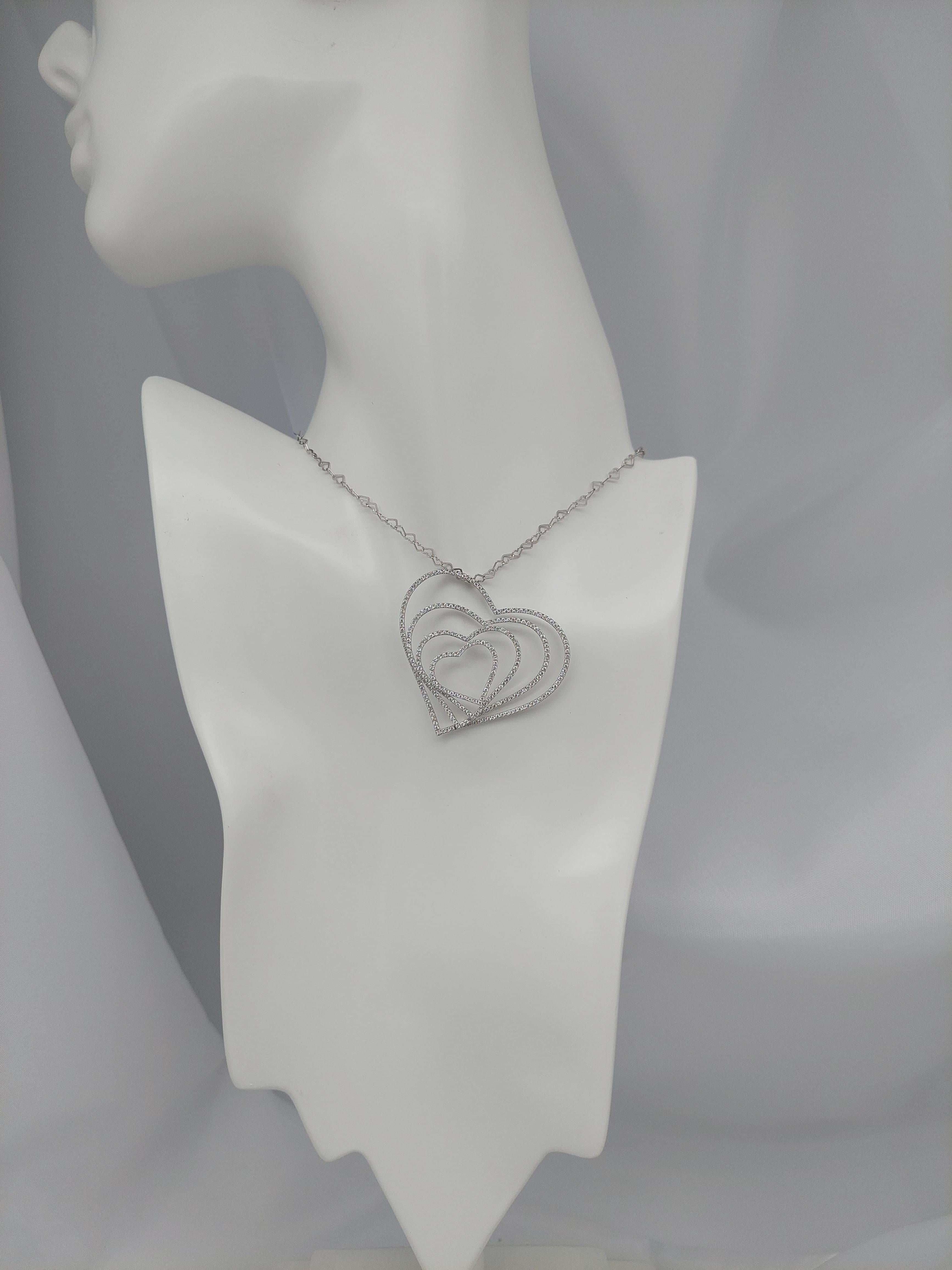 Collana con diamanti a più cuori in vendita 3