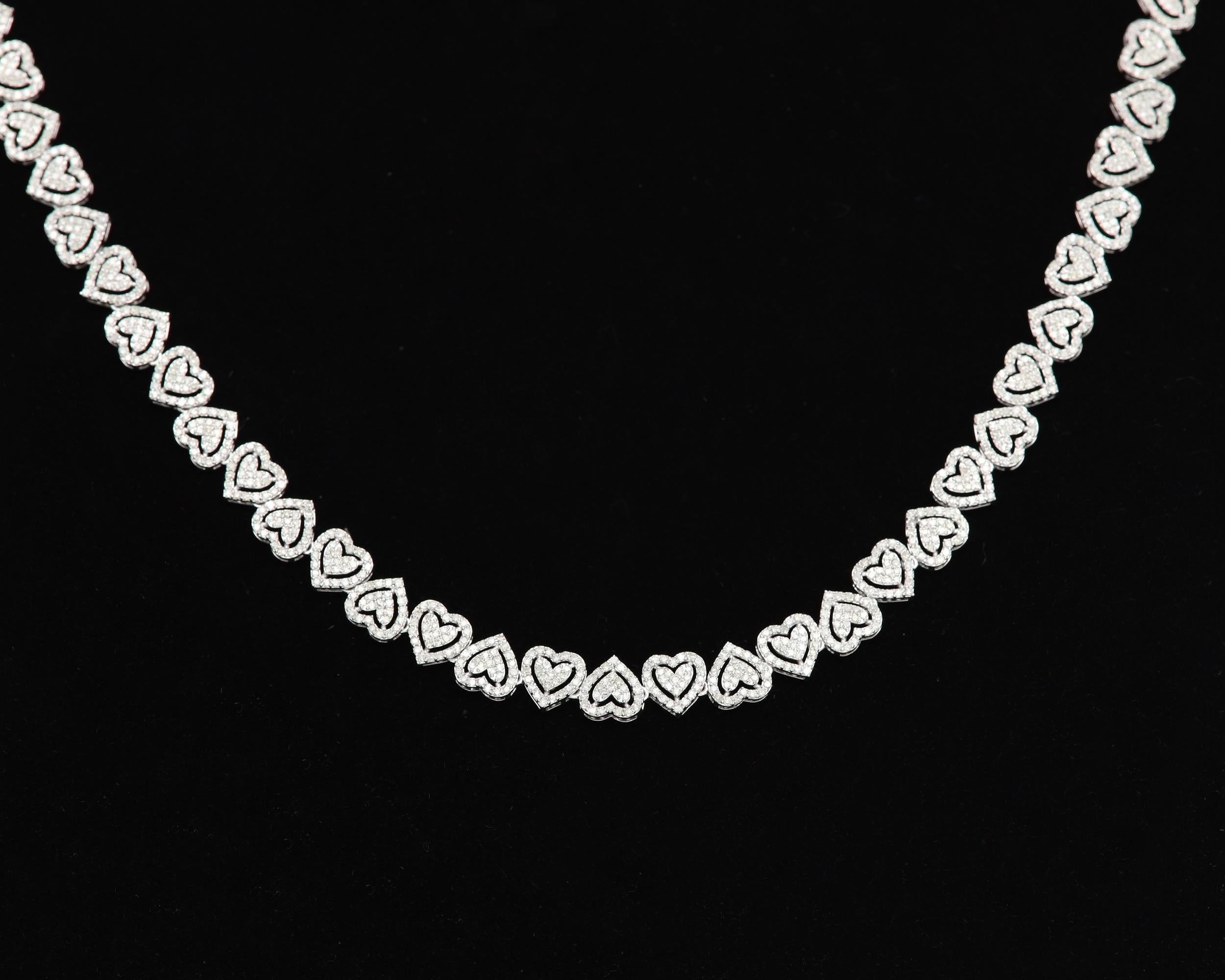 Collar Multi Corazón Oro Blanco 14k y Diamantes naturales en venta 3