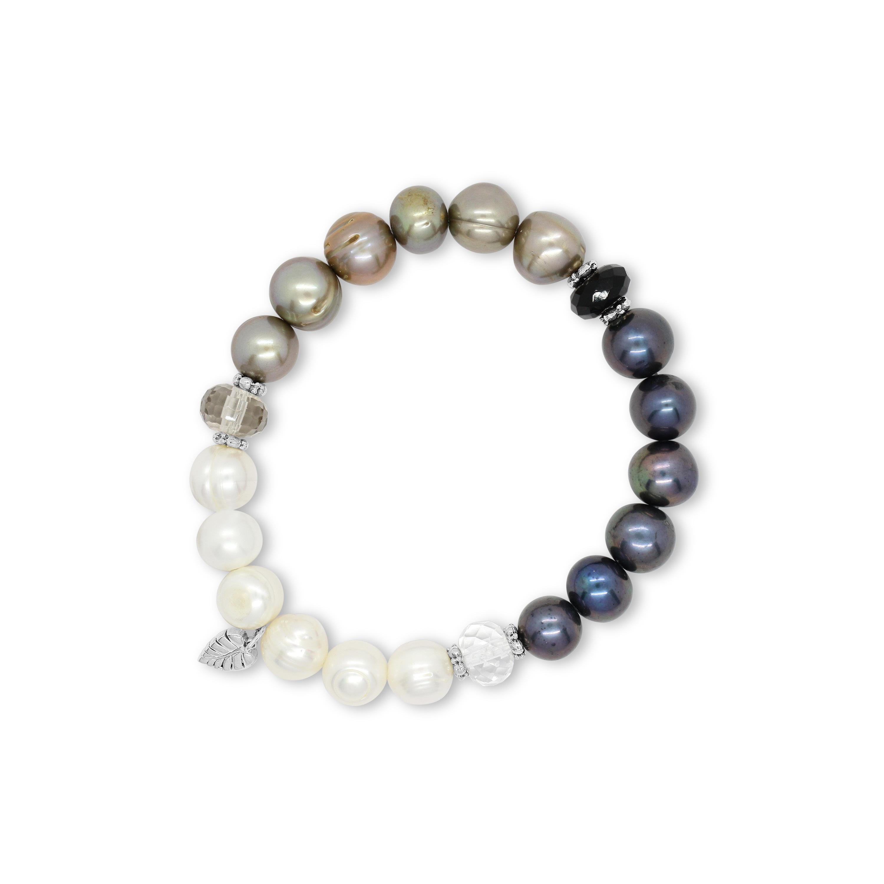Armband aus Sterlingsilber mit mehrfarbigen Perlen, schwarzem Onyx und rauchfarbenem Quarz (Kunsthandwerker*in) im Angebot