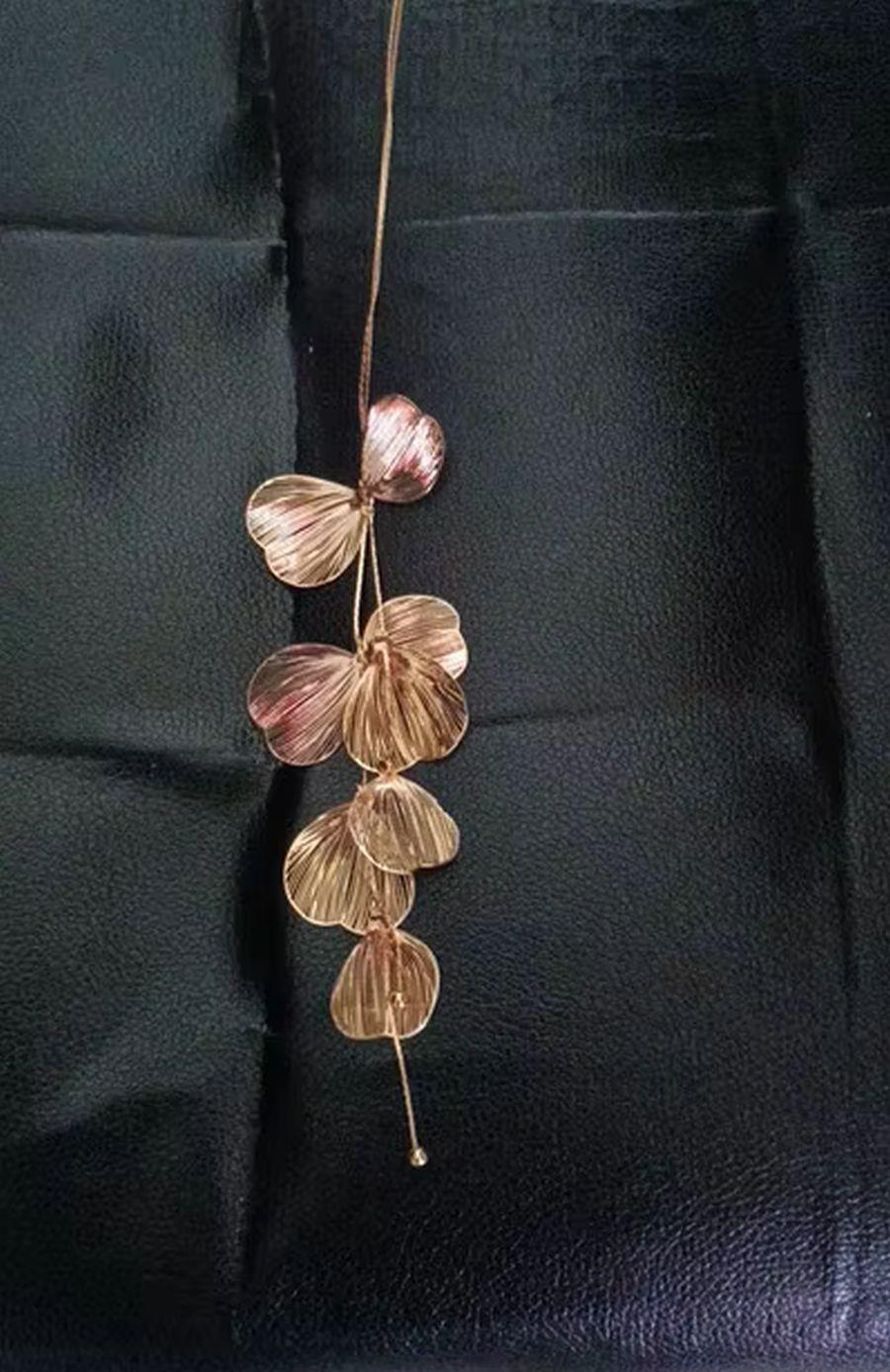 Women's Multi Leaf Design Gold on Copper Drop Statement Vintage Pendant Necklace For Sale