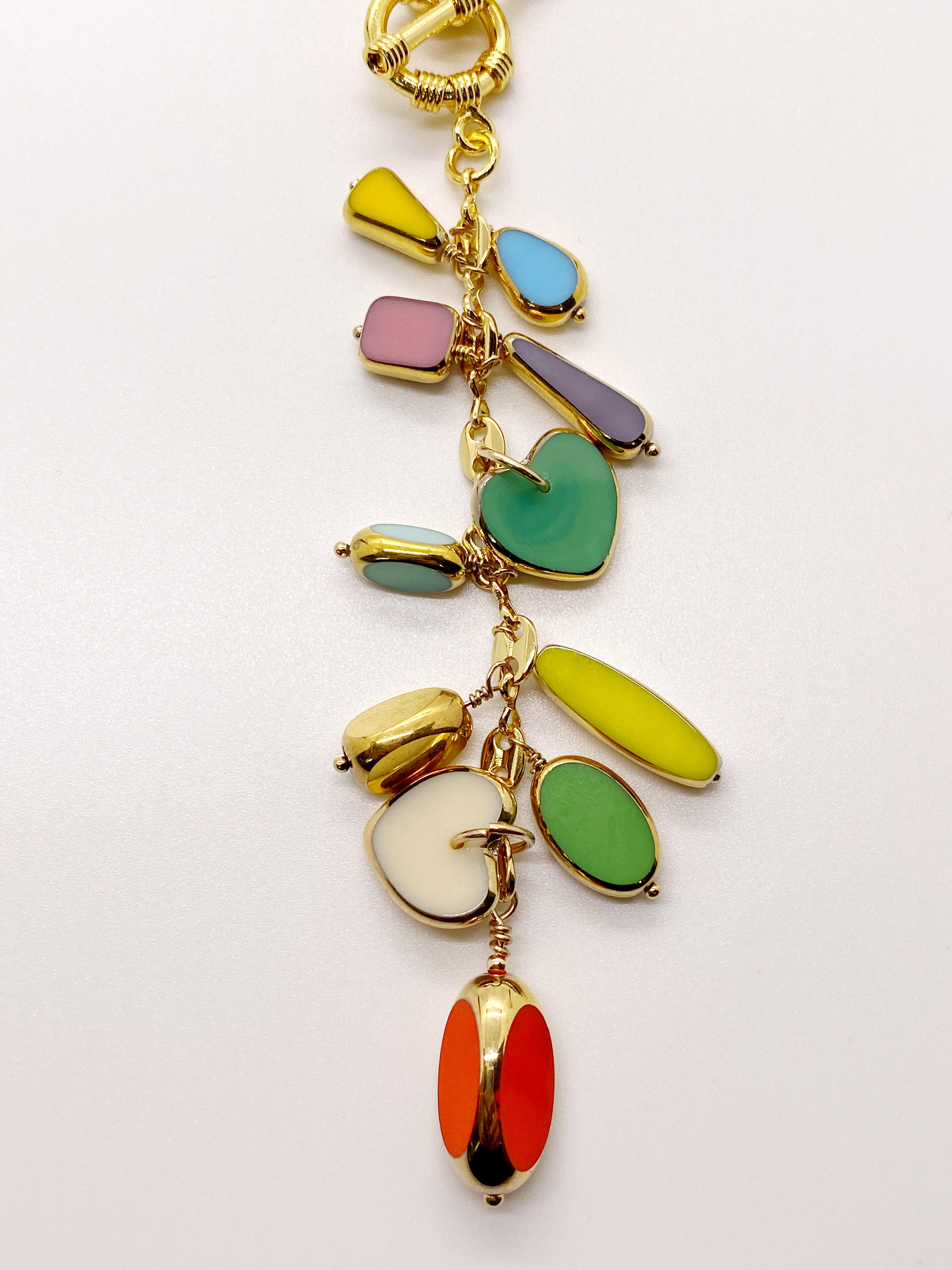 Contemporain Collier vintage en or 24 carats avec perles de verre allemandes multicolores  en vente