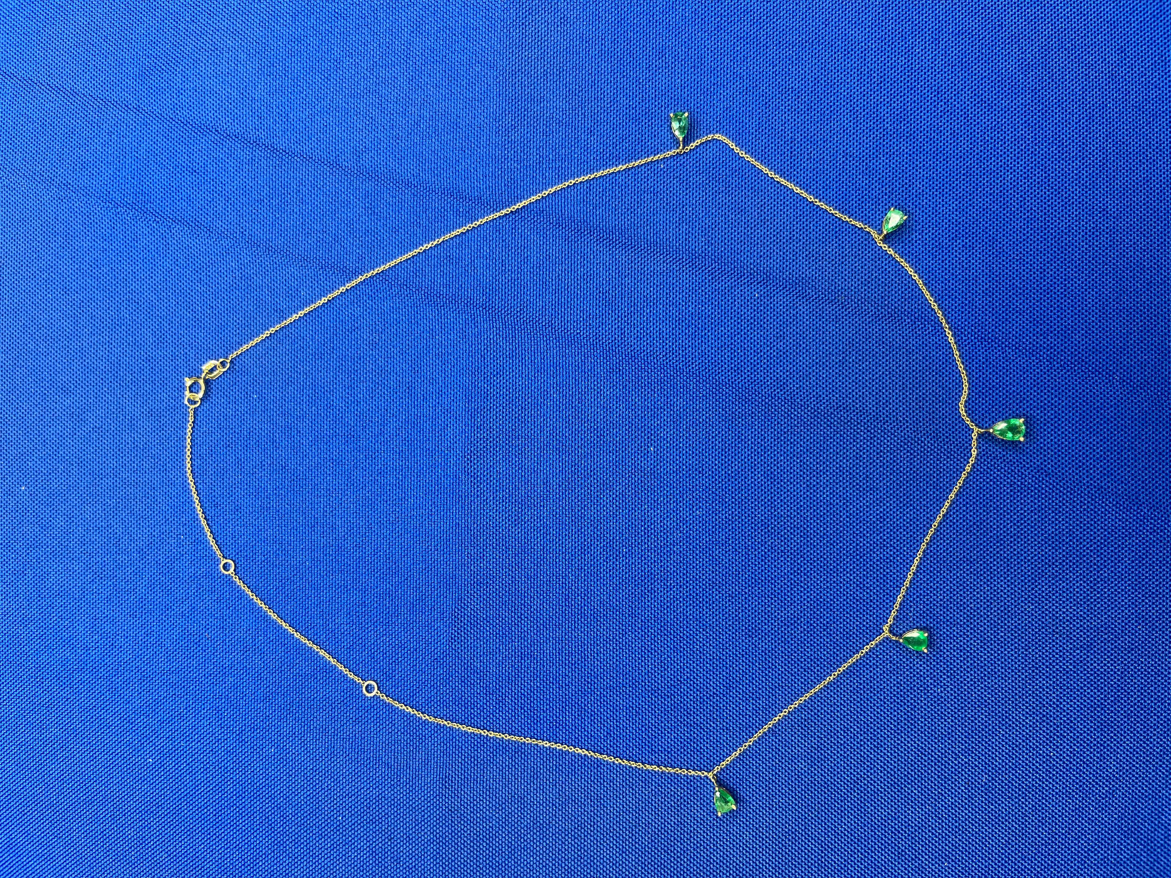 Modern Multi Pear Cut Drop Shape Emerald 14 Karat Yellow Gold Chain Layer Necklace For Sale