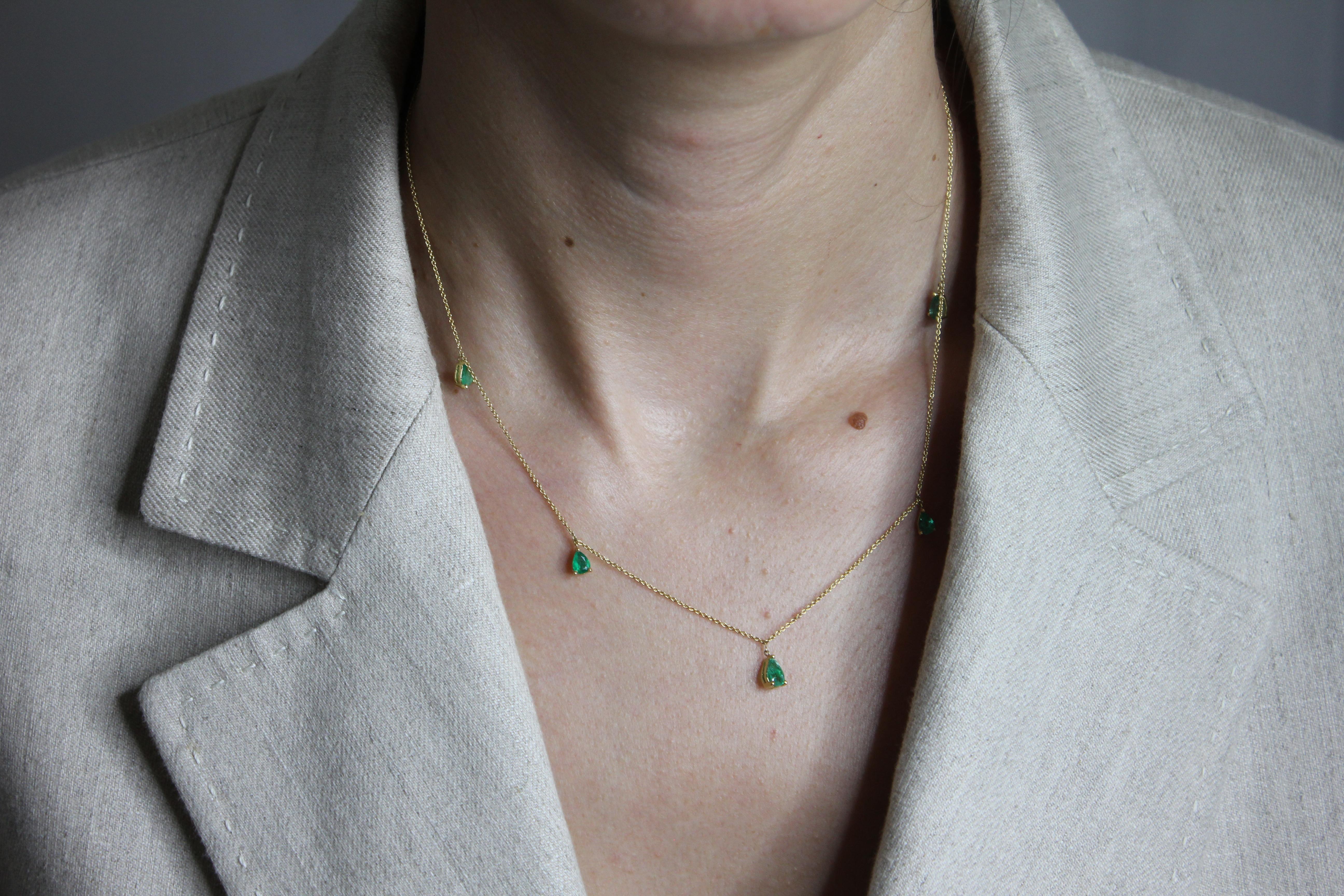 Multi Pear Cut Drop Shape Emerald 14 Karat Yellow Gold Chain Layer Necklace For Sale 6