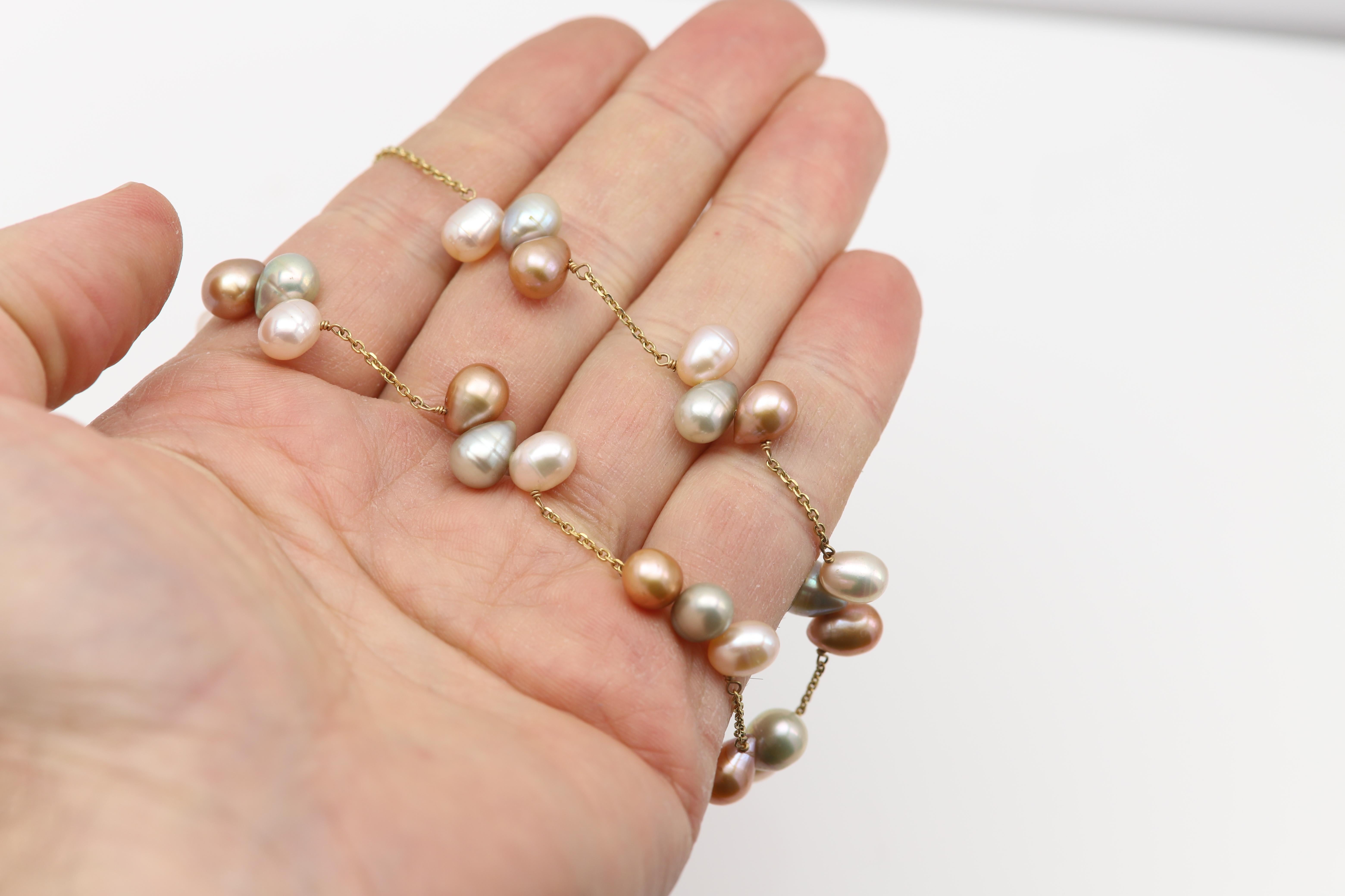Pearl Necklace 14 Karat Yellow Gold Multi Color Pearls Beaded in Gold Chain For Sale 2