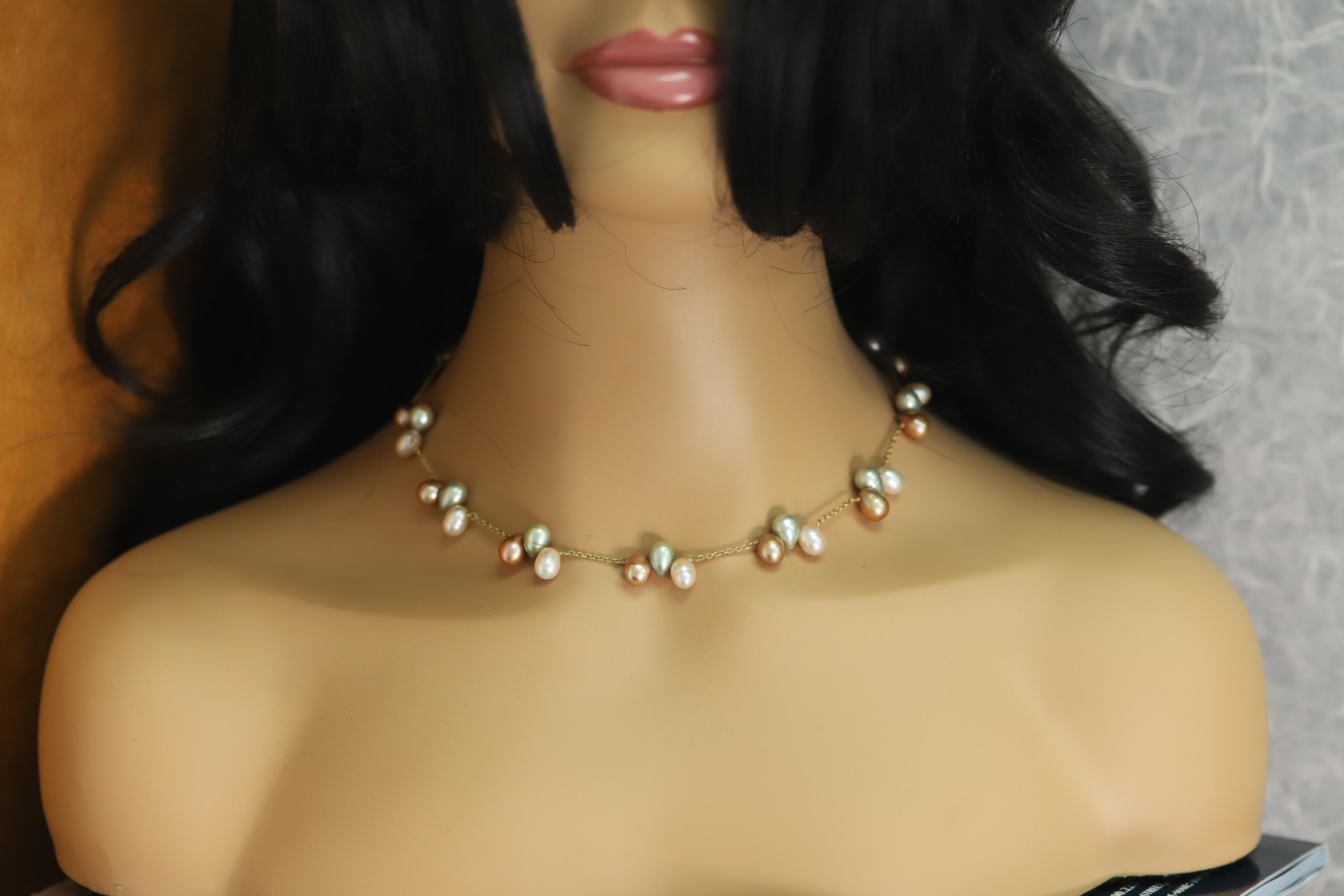 Pearl Necklace 14 Karat Yellow Gold Multi Color Pearls Beaded in Gold Chain For Sale 3