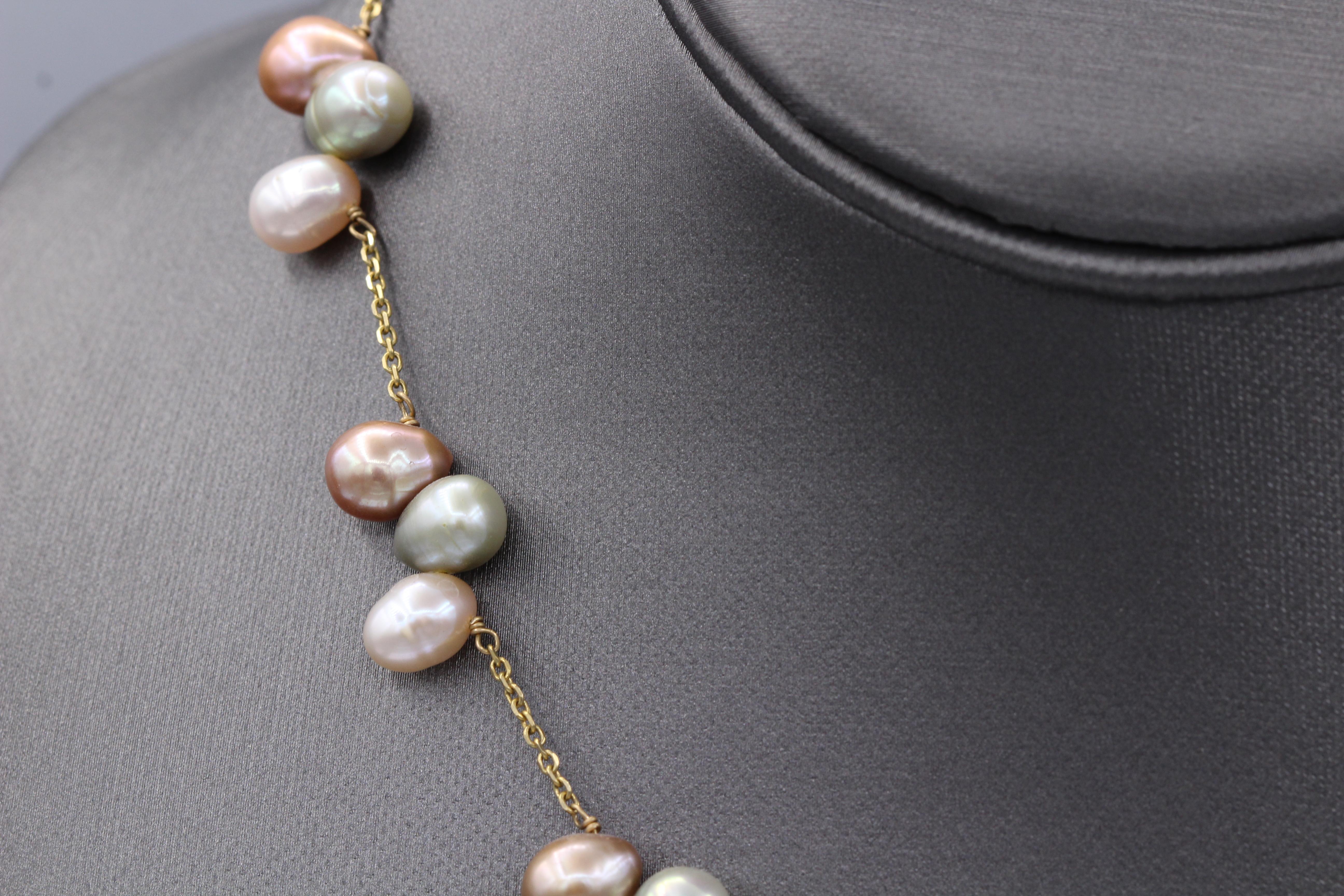 Women's Multi Pearl Necklace 14Karat Yellow Gold Multi Color Pearls Beaded in Gold Chain For Sale