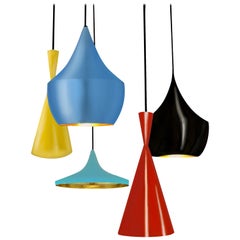 Lampadario Beat in ottone smaltato multi-pendente di Tom Dixon personalizzato rosso nero blu