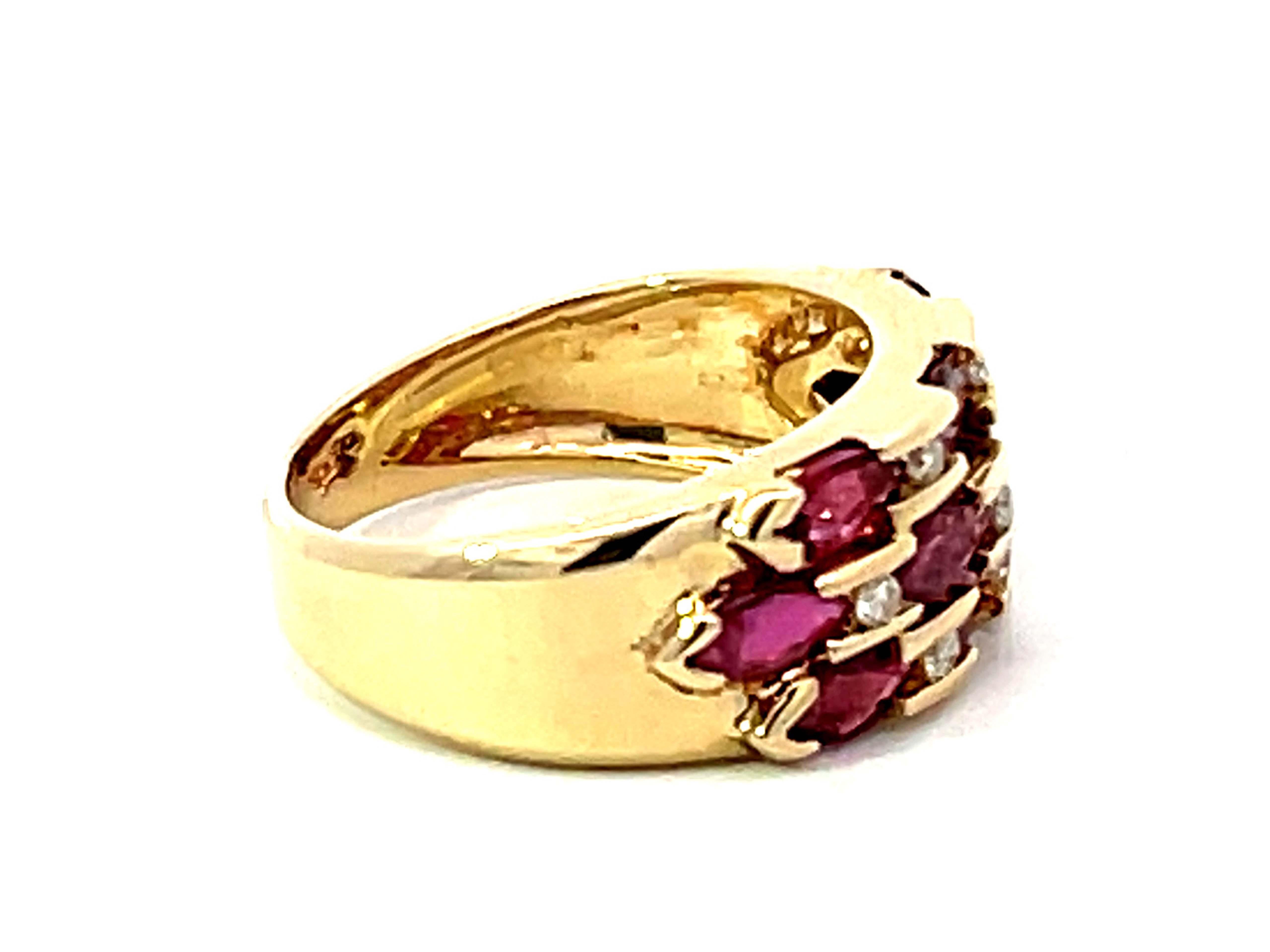 Multi Red Ruby and Diamond Band Ring in 14k Yellow Gold In Excellent Condition For Sale In Honolulu, HI