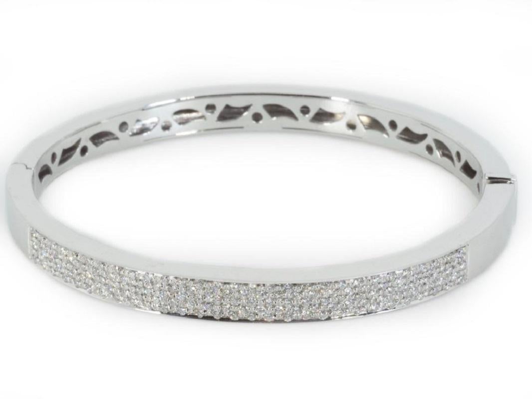 Multi-Row 18K White Gold Bracelet with 1.45 Ct Natural Diamonds, IGI Cert For Sale 2