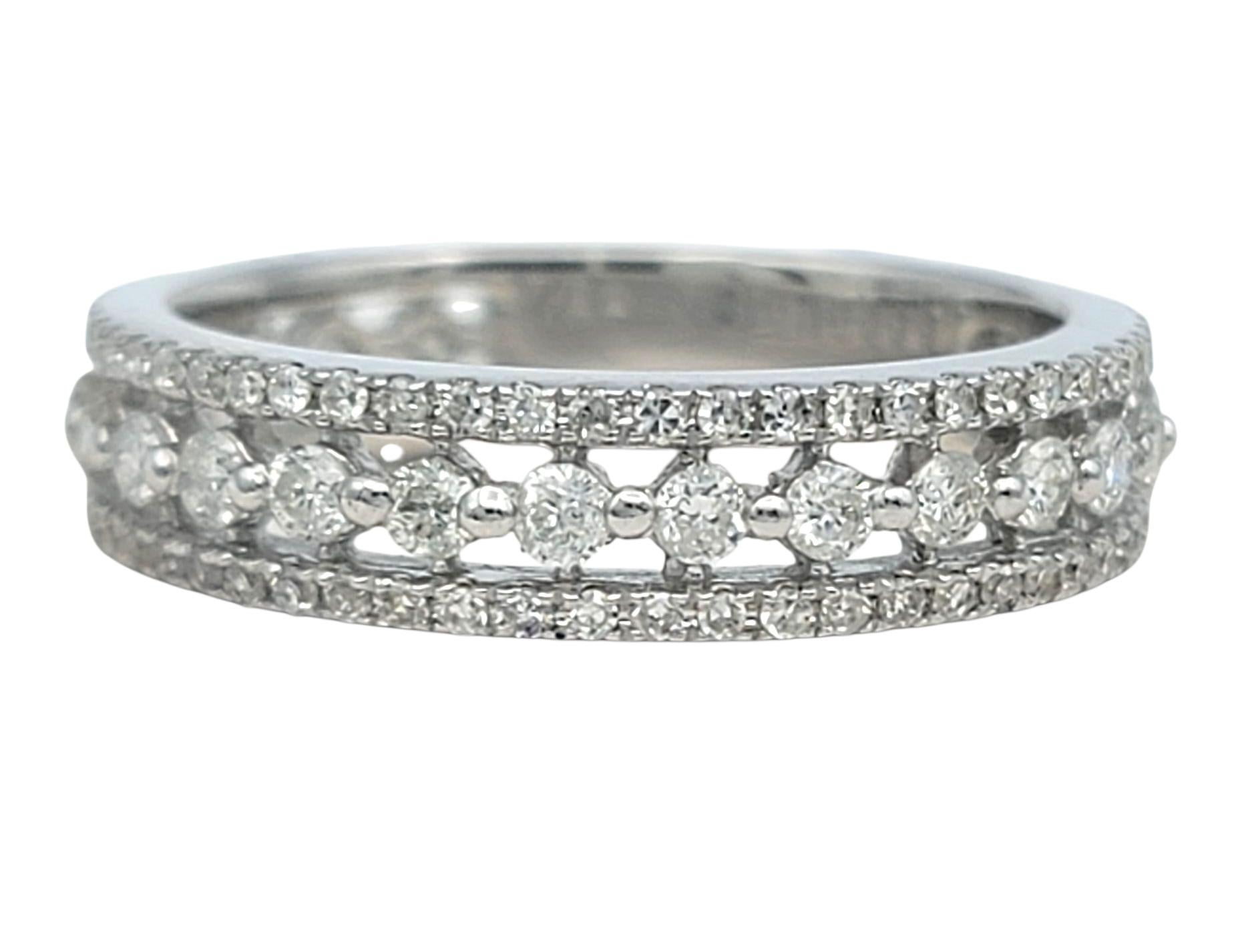 Contemporaneo Multi Row Diamond Cutout Band Ring in Polished 14 Karat White Gold in vendita