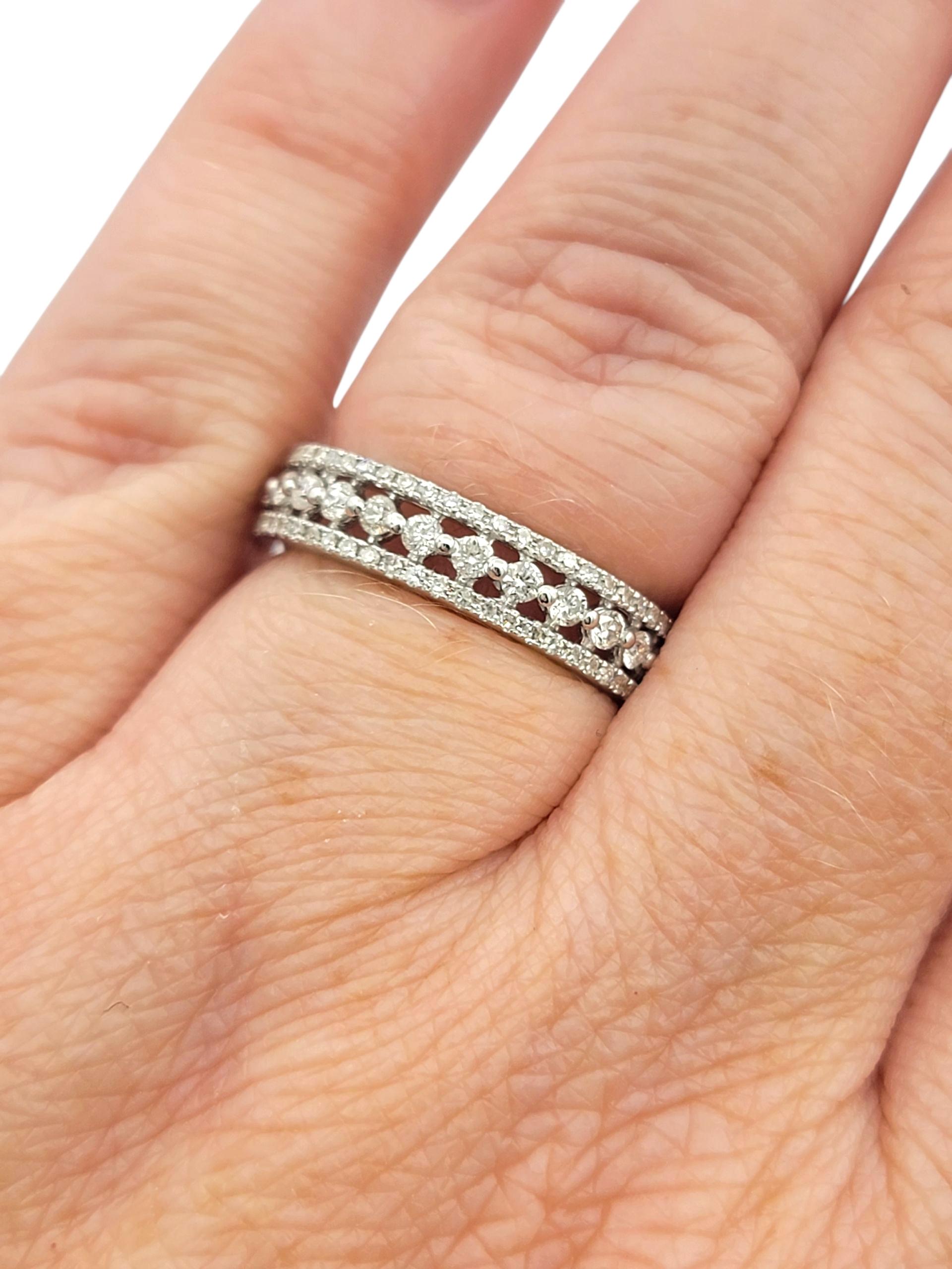 Multi Row Diamond Cutout Band Ring in Polished 14 Karat White Gold in vendita 3