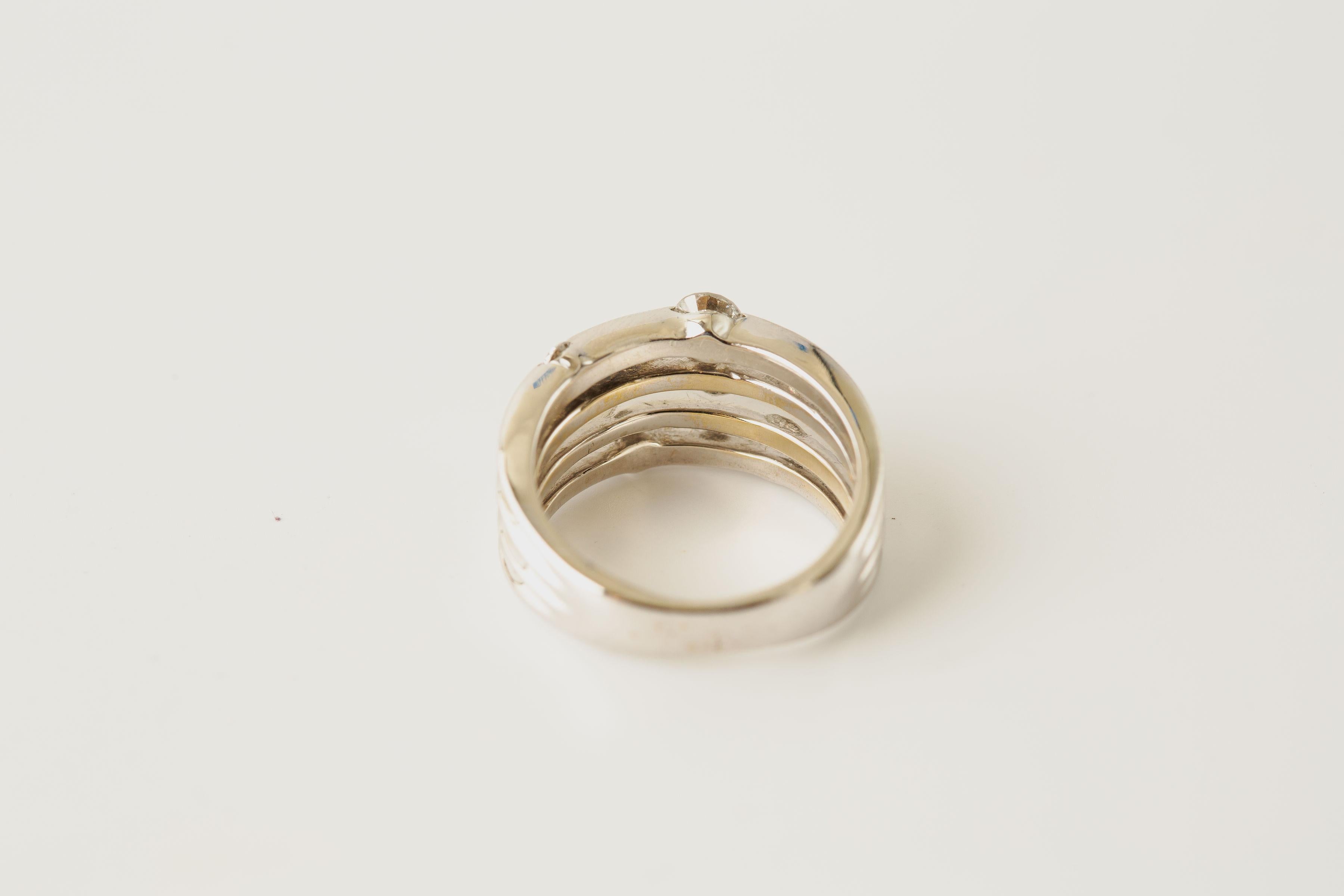 Bague à plusieurs rangs de diamants en or blanc 14k/bandeau à diamants en vente 1