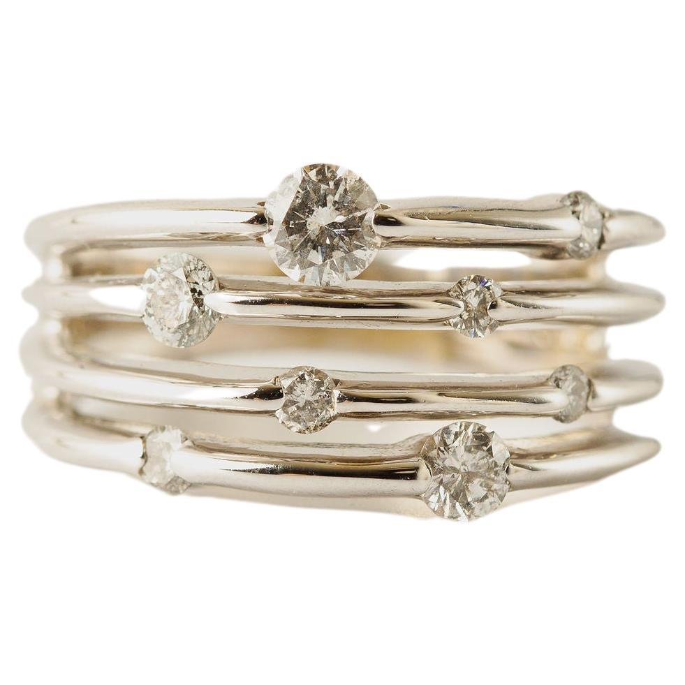 Bague à plusieurs rangs de diamants en or blanc 14k/bandeau à diamants en vente