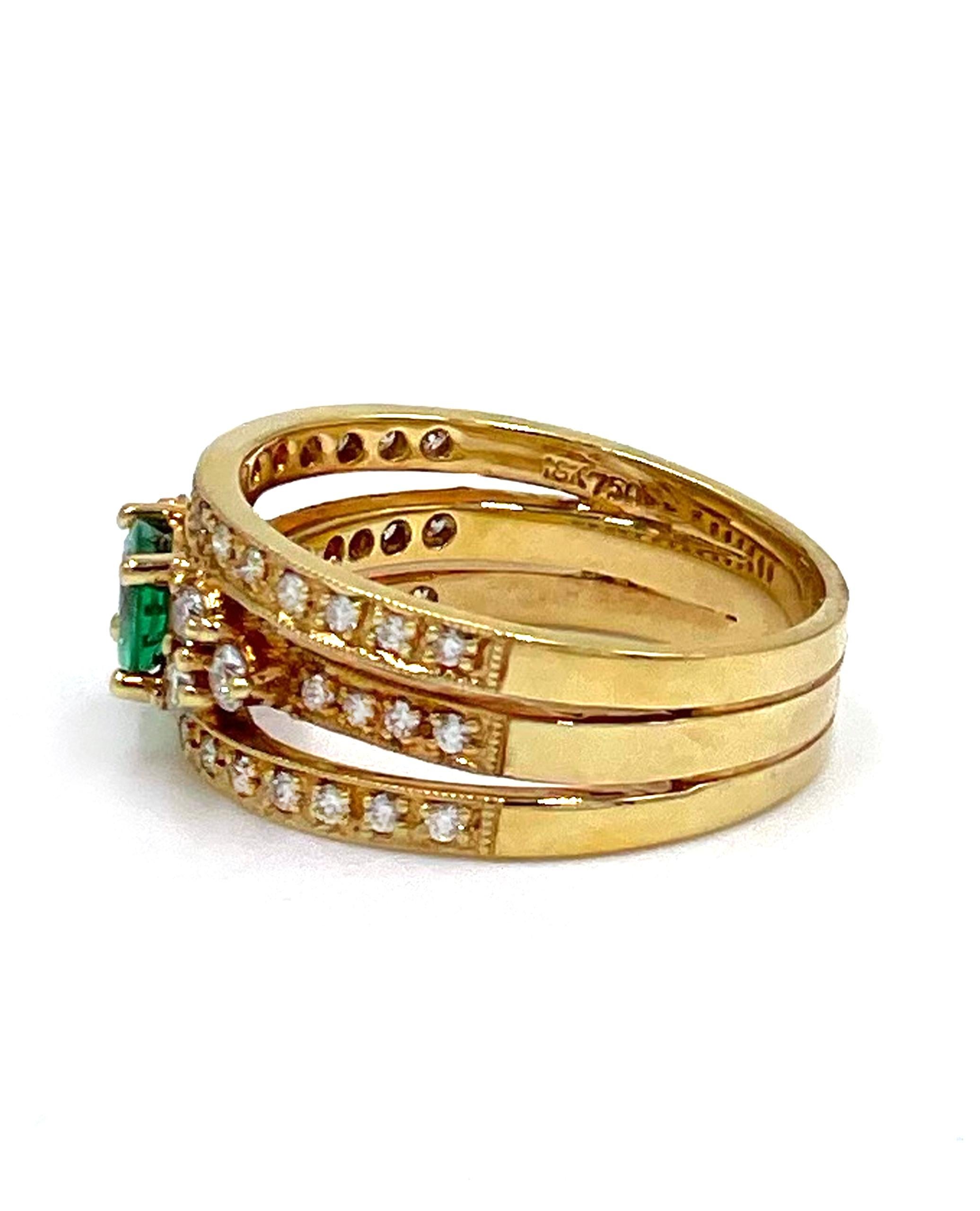 18k yellow gold multi row ring with 44 round faceted diamonds totaling 0.51 carats. In the center, 1 oval shape emerald totaling 0.58 carats.

* Finger size 6.5 tight
* Diamonds are H color, VS2/SI1 clarity.