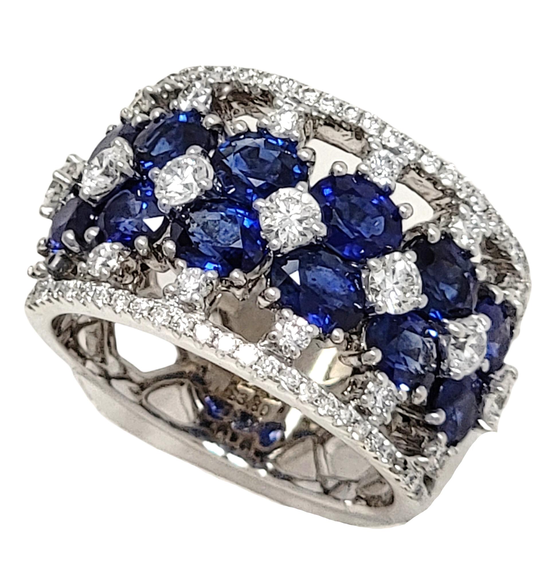 Mehrreihiger Ring mit natürlichem blauem Saphir und Diamant aus 14 Karat Weißgold (Zeitgenössisch) im Angebot