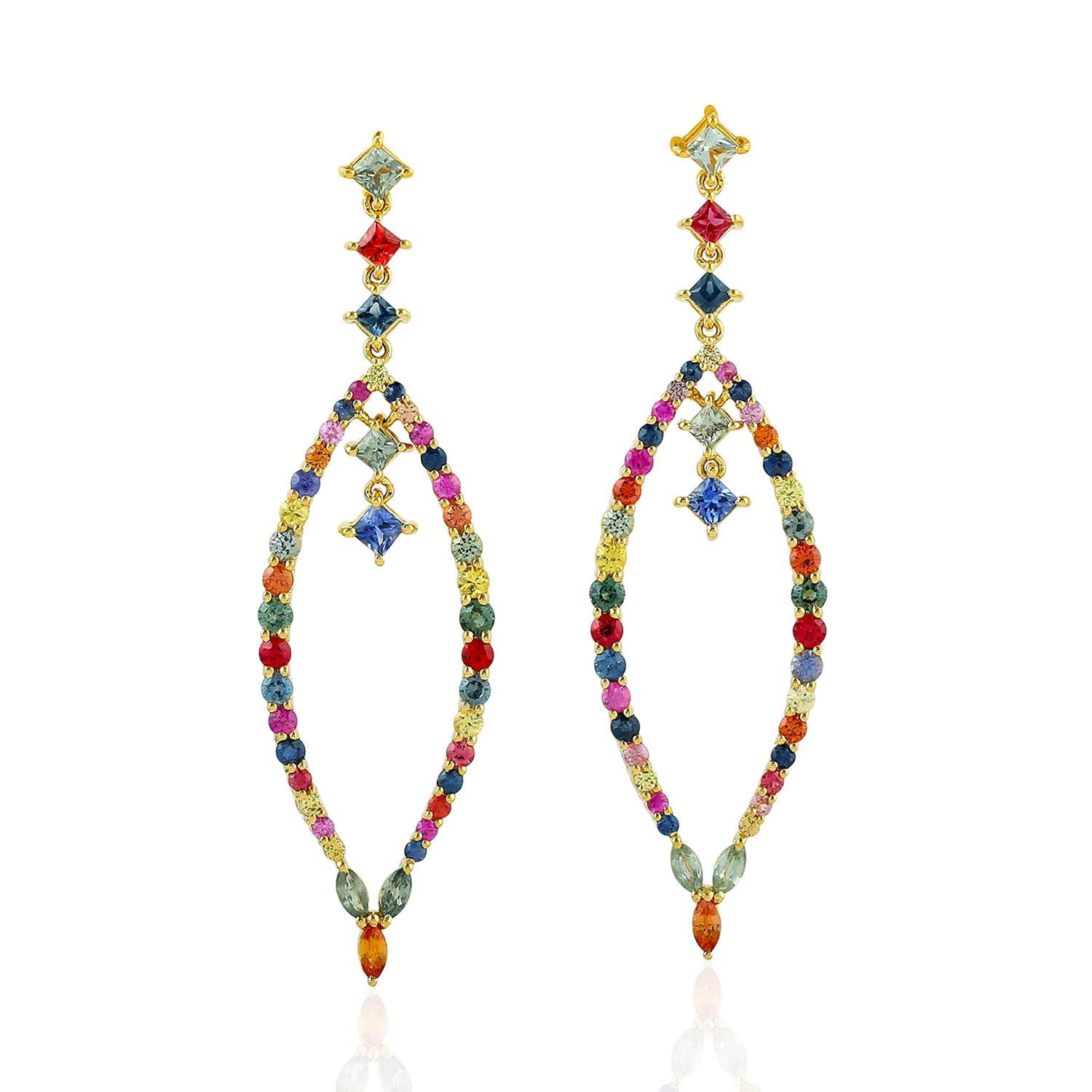 Modern Multi Sapphire 18 Karat Gold Earrings For Sale