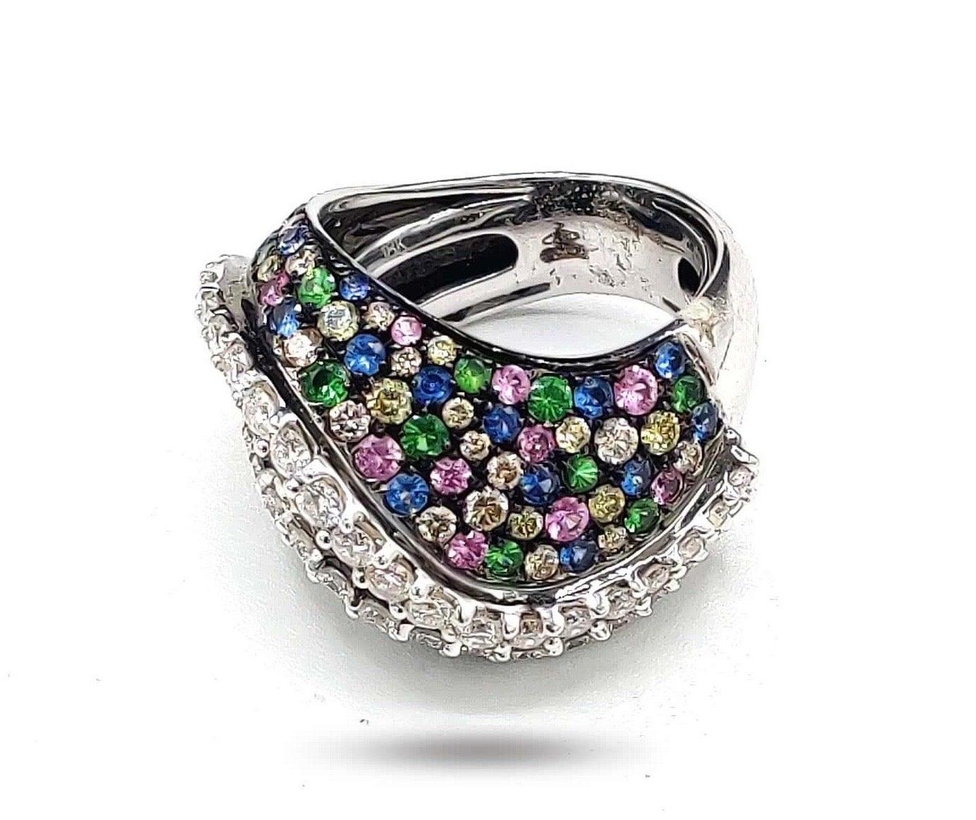 For Sale:  Multi Sapphire Diamond 18 Karat Gold Ring 3