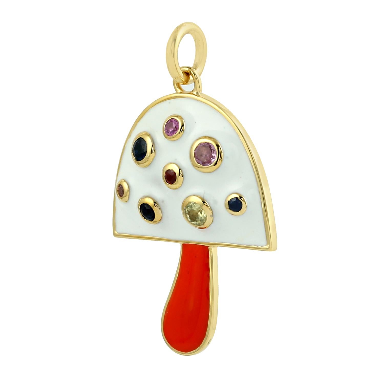 Artigiano Ciondolo con smalto multi zaffiro e fungo in oro giallo 14k in vendita