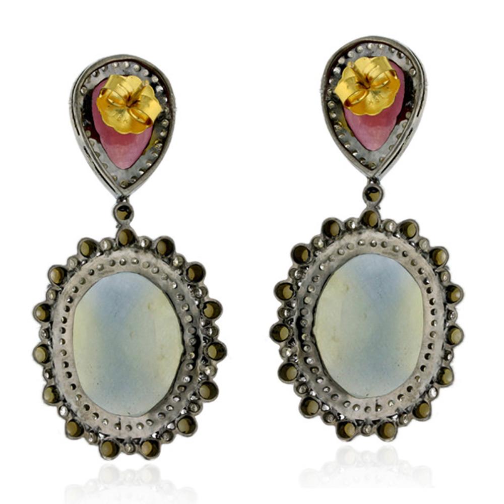 Art Nouveau Orecchini pendenti con perle e zaffiri multipli e diamanti in oro e argento 18 carati in vendita