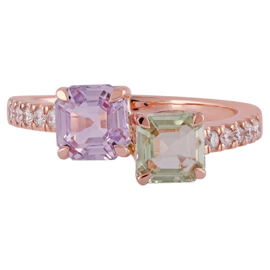 Bague en or rose 18k sertie de saphirs, d'arcs-en-ciel et de diamants en vente