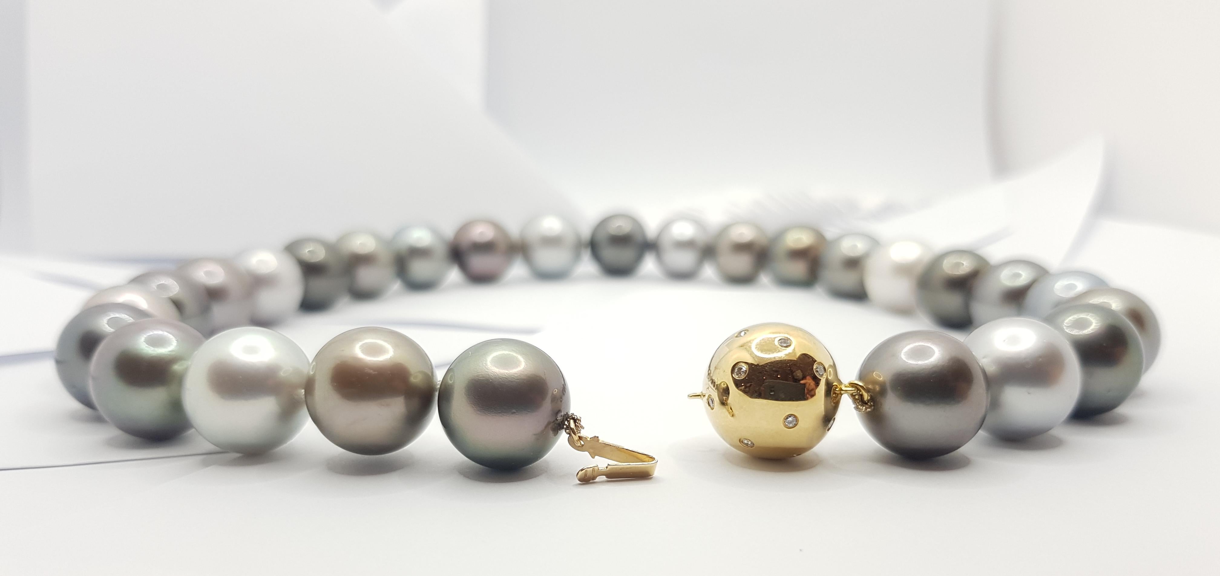 Contemporary Multi-Shade Tahitian South Sea Pearl with Diamond Clasp in 18 Karat Gold  For Sale