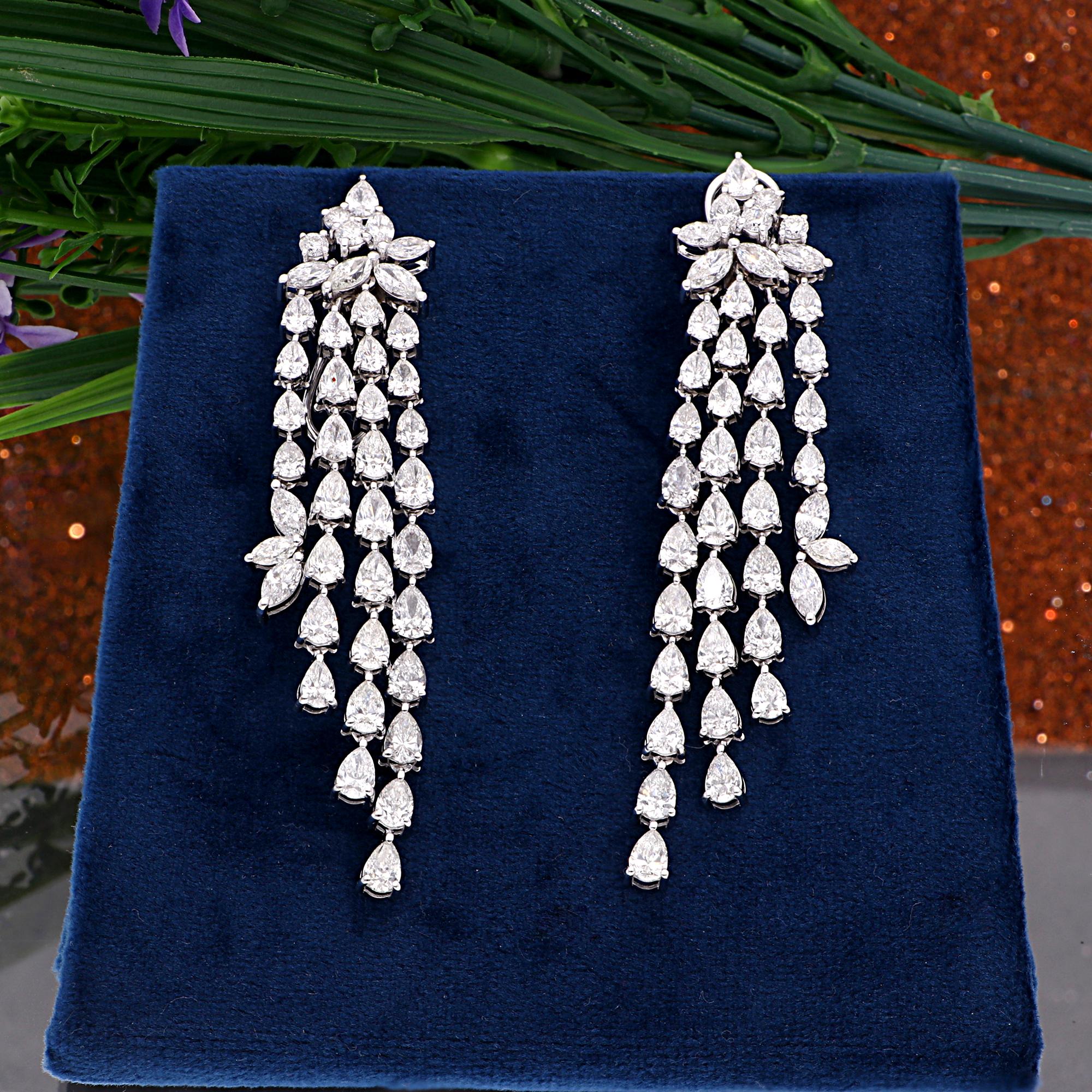 Orecchini pendenti a forma multipla con diamante 14,70 carati SI/H in oro massiccio 18 carati In condizioni Nuovo in vendita a Diera, Dubai