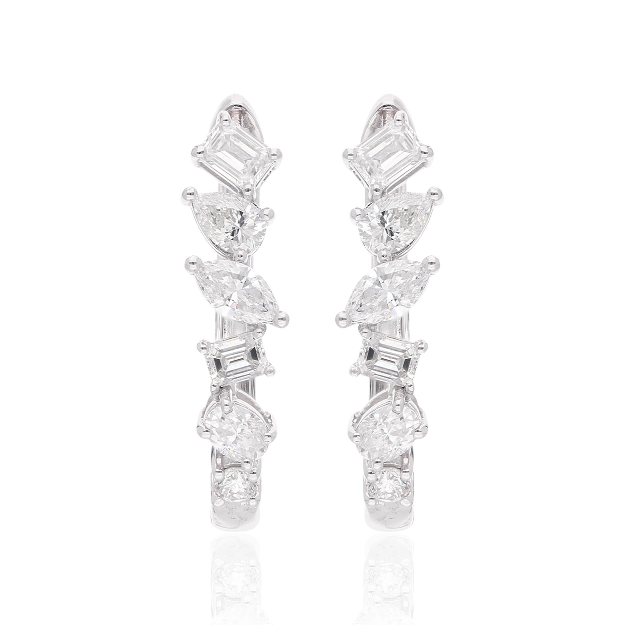 Multi Shape 2.25 Ct SI/H Diamond Huggies Hoop Earrings Fein 18k Weißgold im Zustand „Neu“ im Angebot in Diera, Dubai