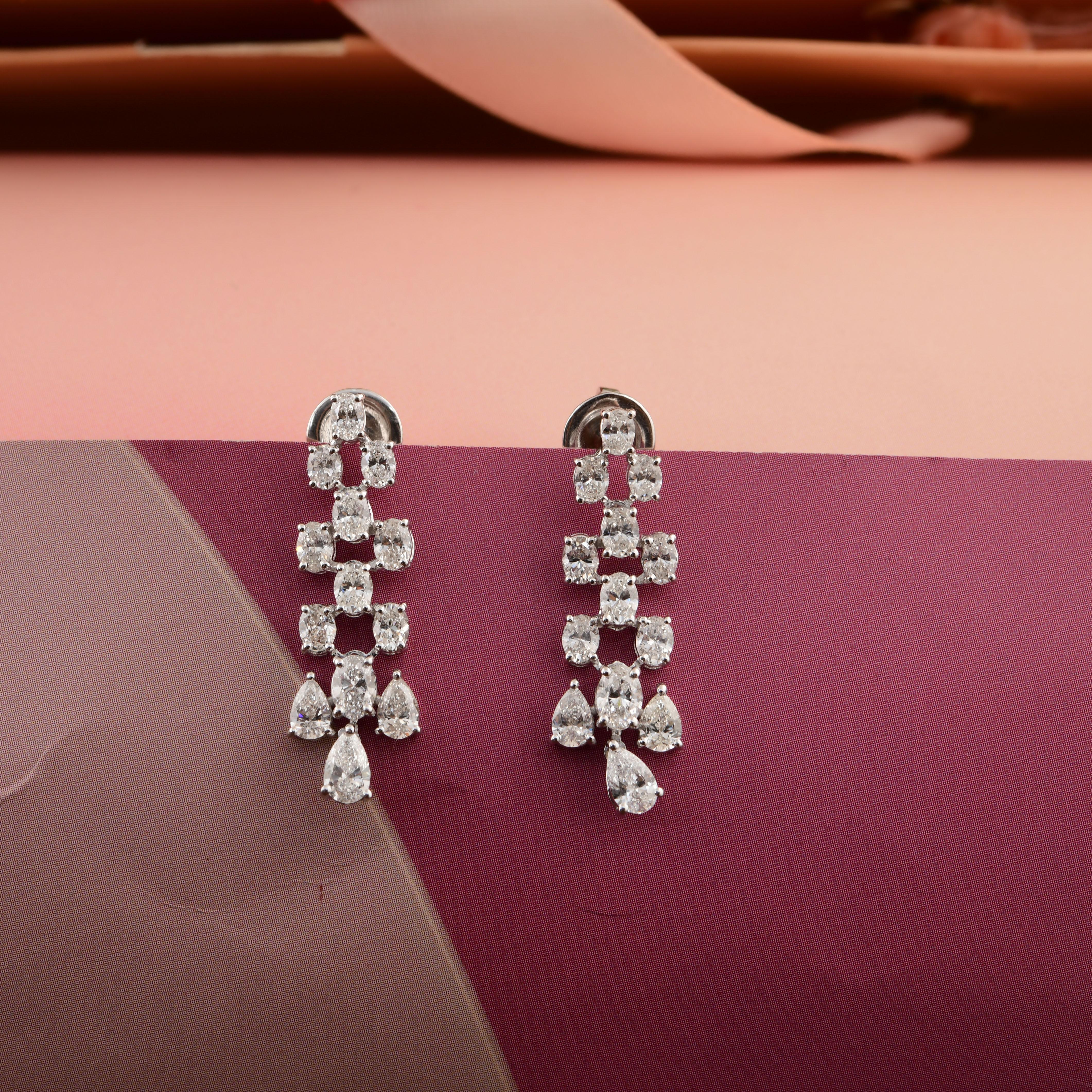 Art déco Boucles d'oreilles pendantes de mariage en or blanc 18K avec diamant naturel de 3,37 carats. en vente