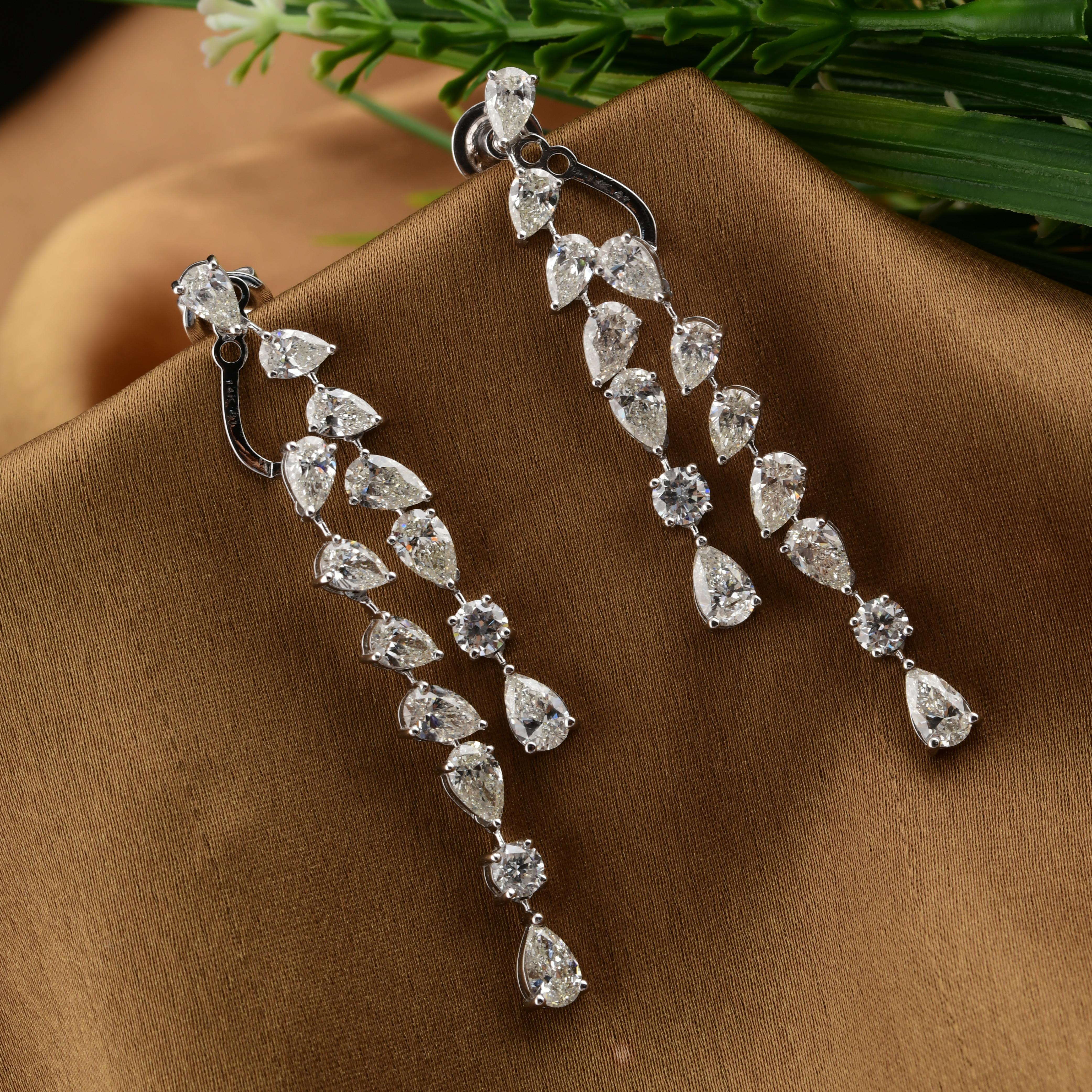 Multi Shape 9.41Ct SI/H Diamond Dangle Drop Wedding Earrings 14k White Gold. 
Ces boucles d'oreilles présentent une exquise cascade de pierres précieuses en forme de poire et taillées en rond, serties de manière complexe pour créer une silhouette