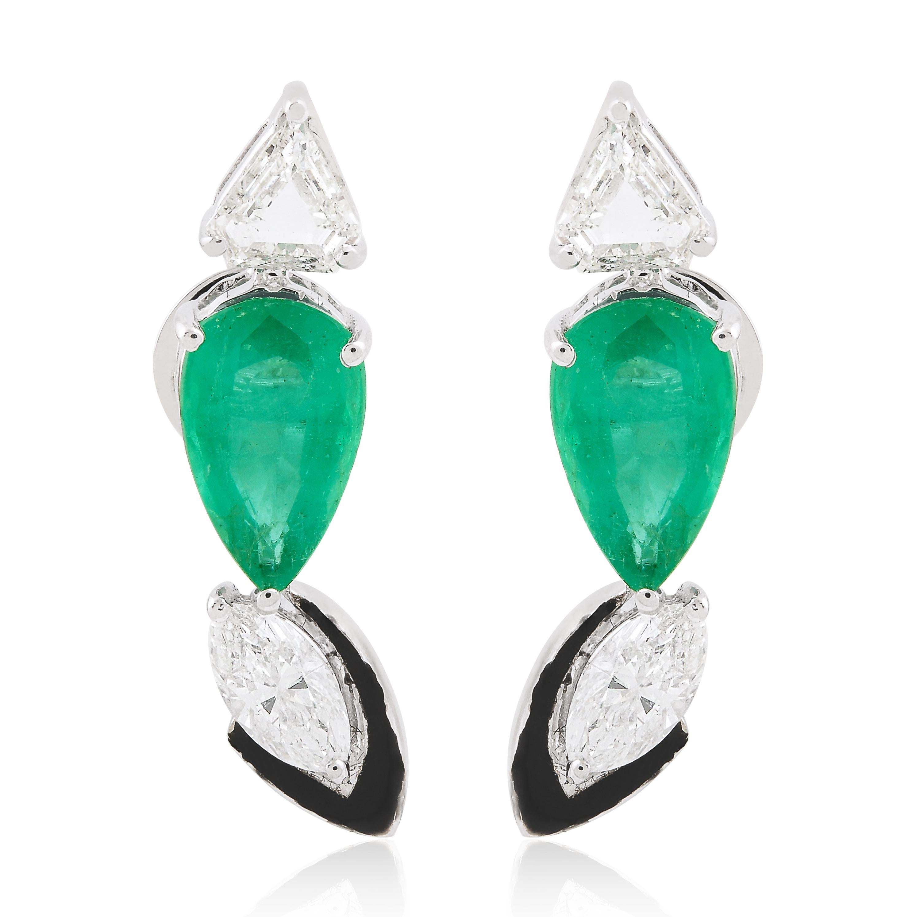 Clou d'oreille en or 14 carats diamant multi formes 2.90Ct Zambian Emerald Black Enamel Neuf - En vente à Diera, Dubai