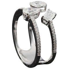 Multi-Shape Diamond 3-Stone Fashion Ring in 18 Karat Gold