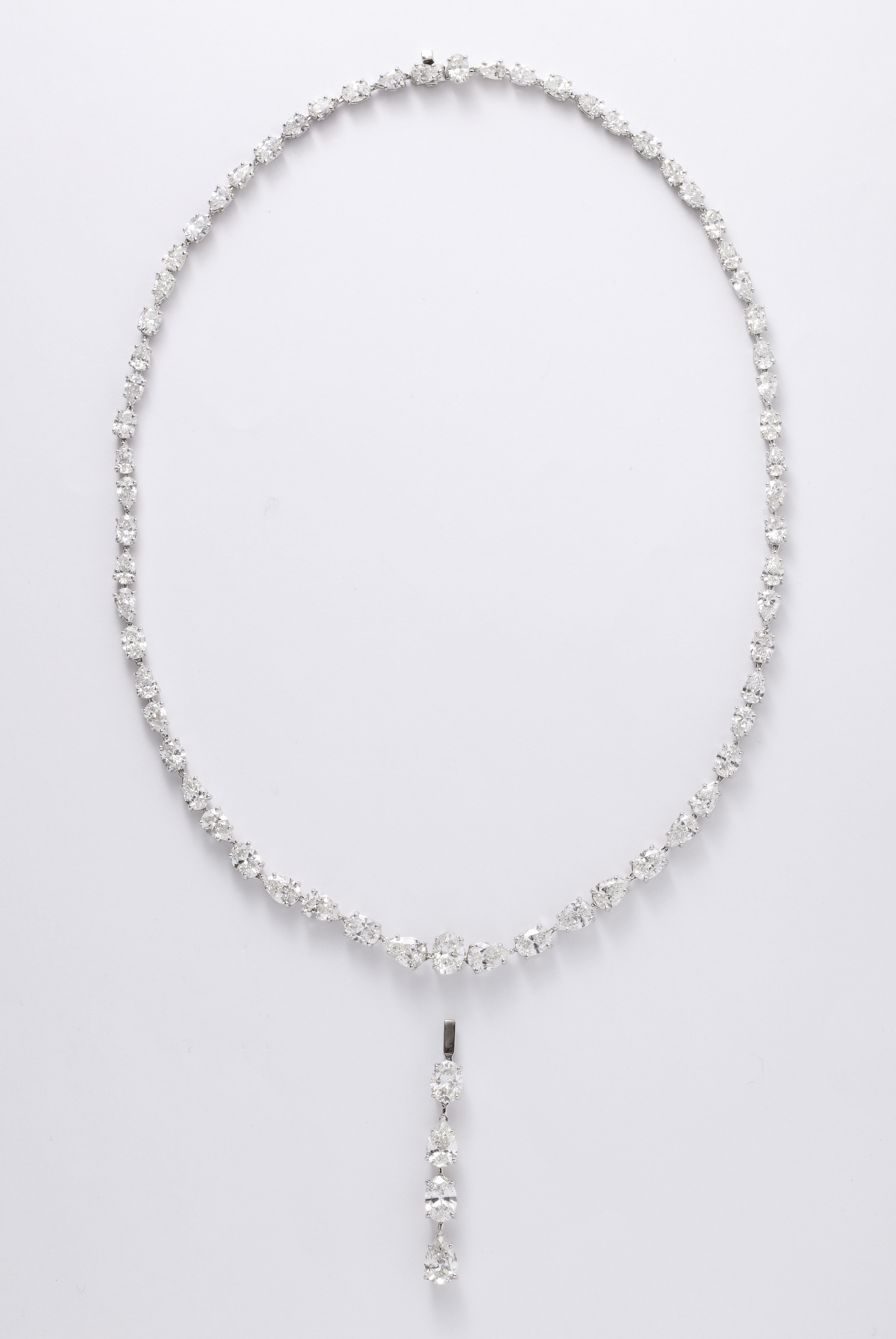 Multi Shape Diamond Drop Halskette mit abnehmbarem Tropfen (Ovalschliff)