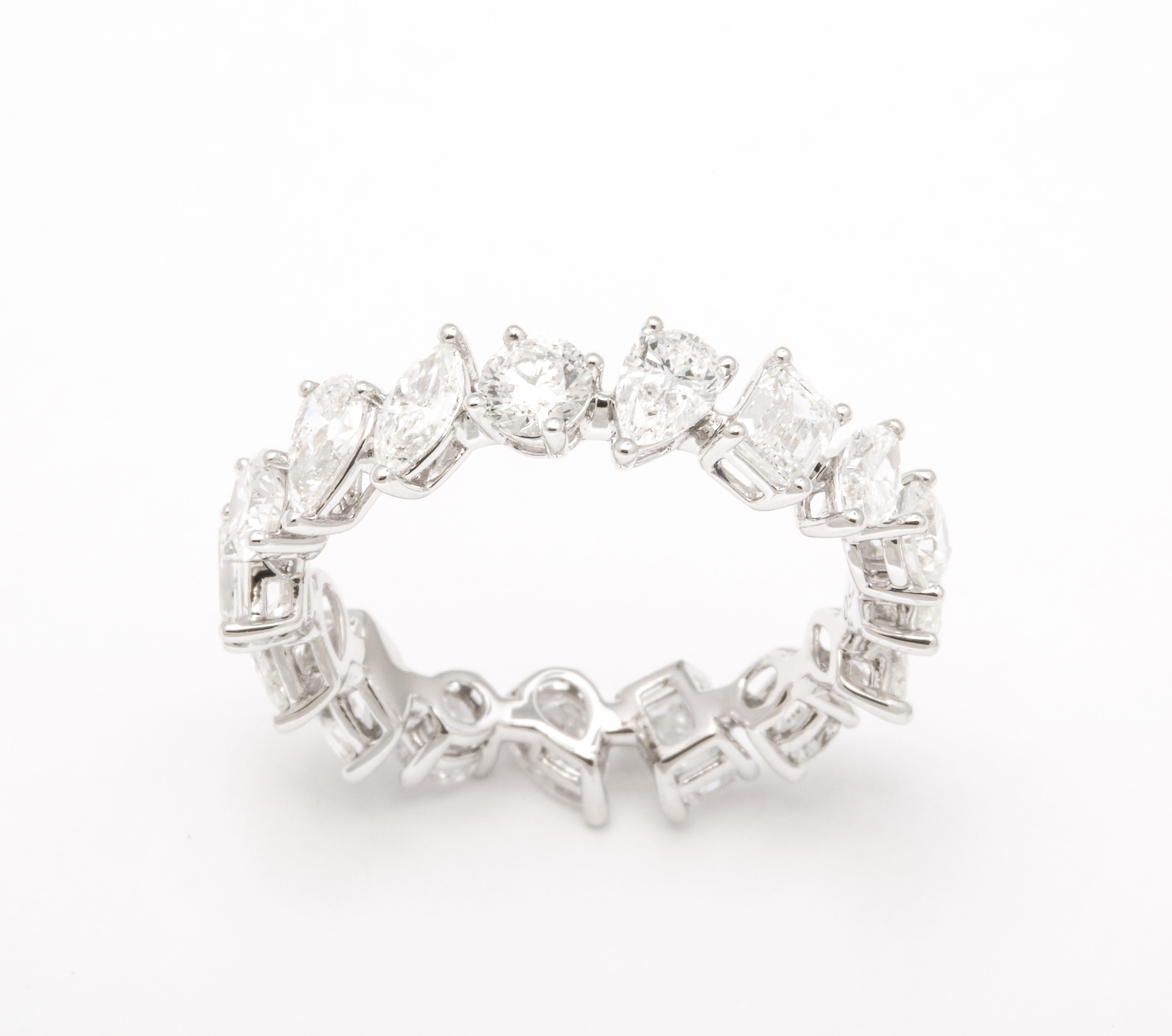 Bracelet d'éternité à diamants multiformes en vente 5