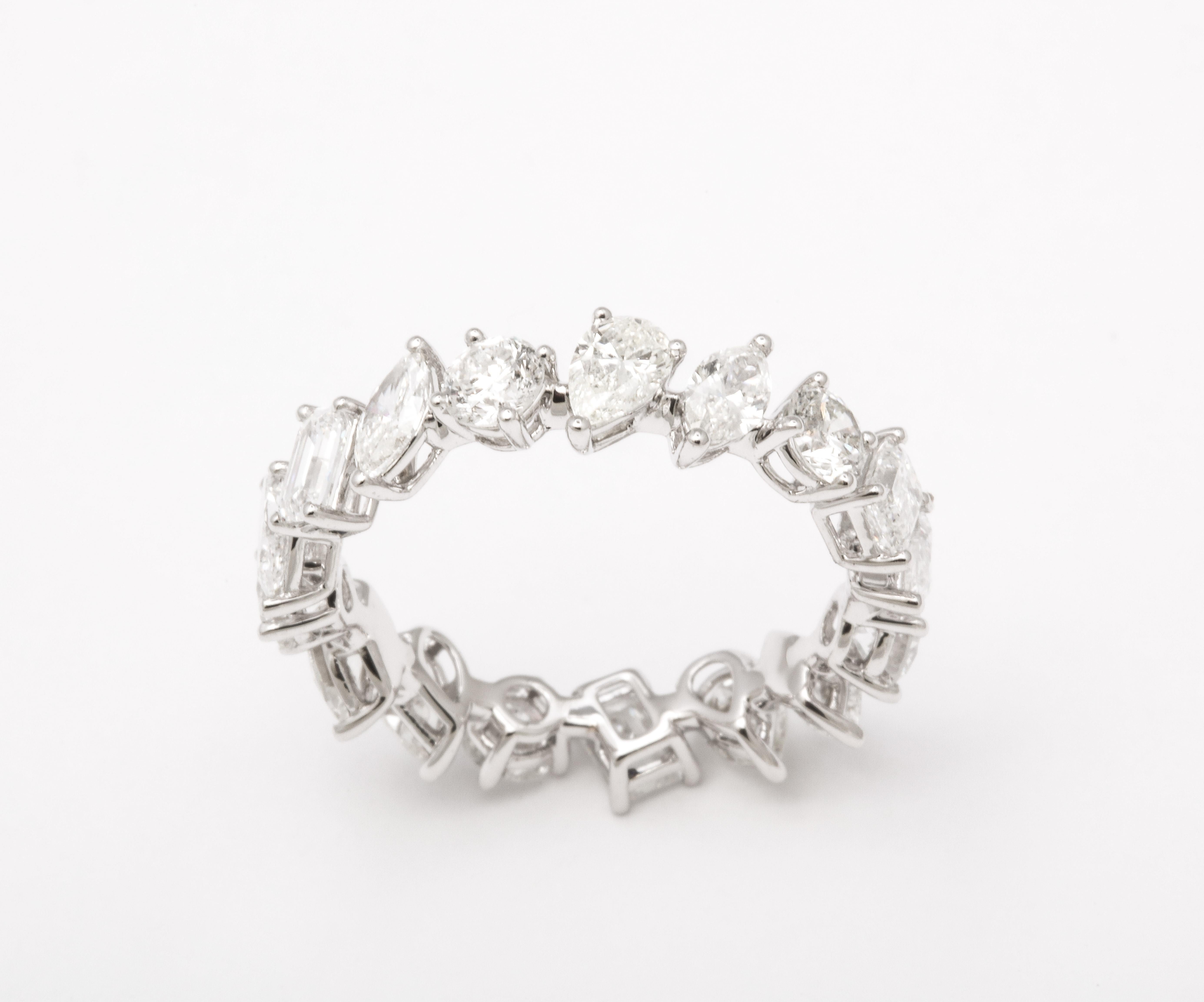 Bracelet d'éternité à diamants multiformes en vente 4