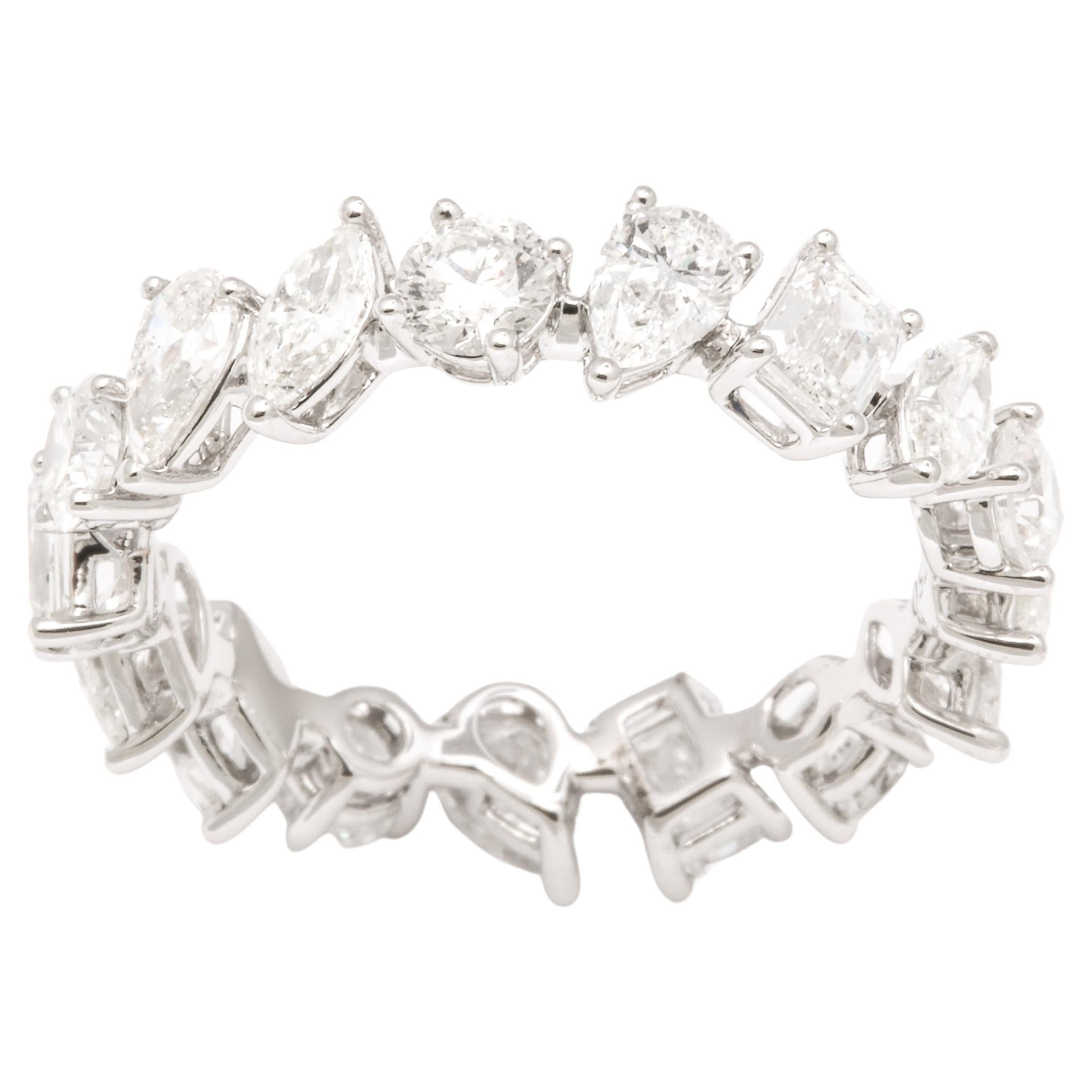 Bracelet d'éternité à diamants multiformes en vente