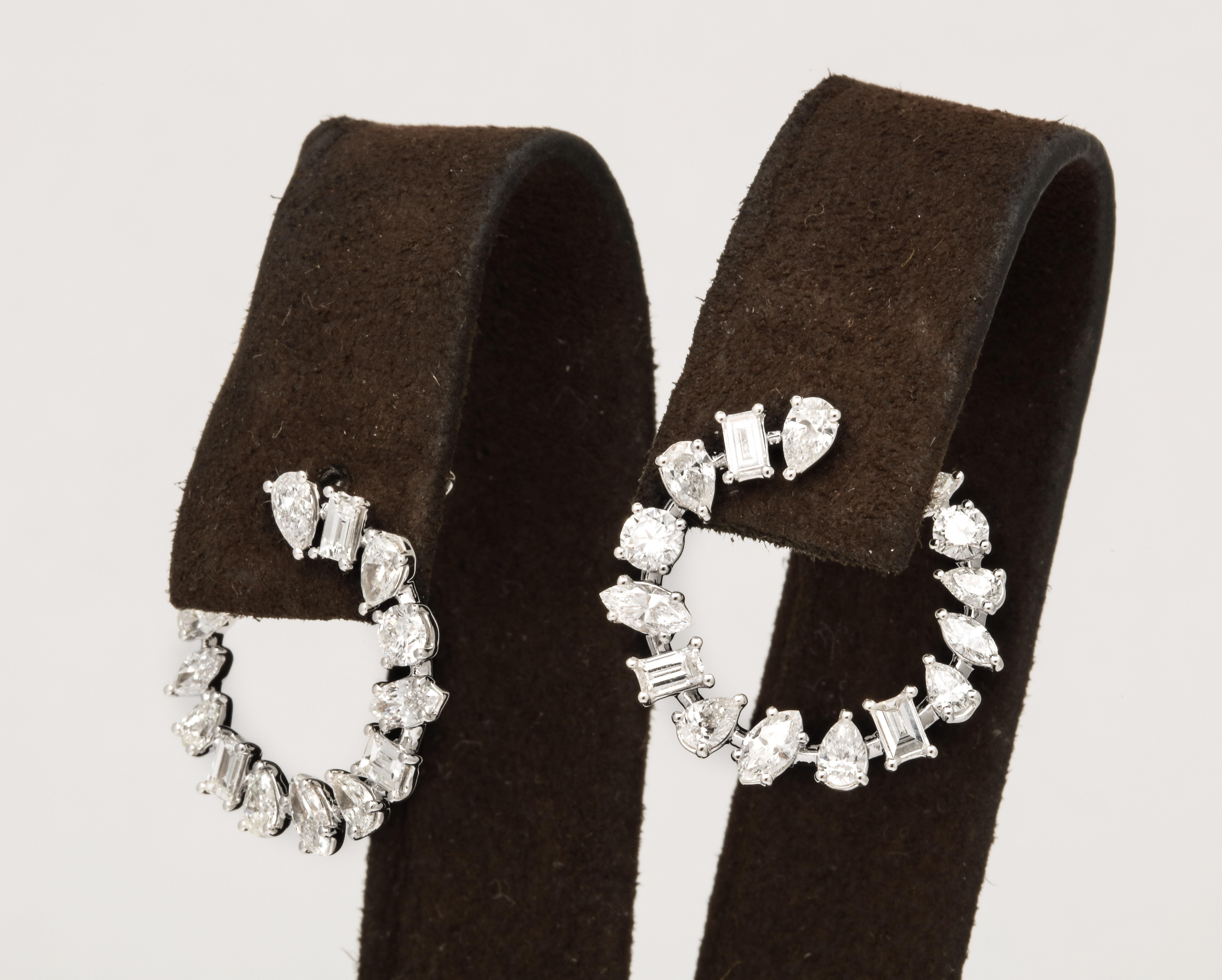 Wirbelförmige Diamant-Ohrringe in Form eines Wirbels im Zustand „Neu“ im Angebot in New York, NY