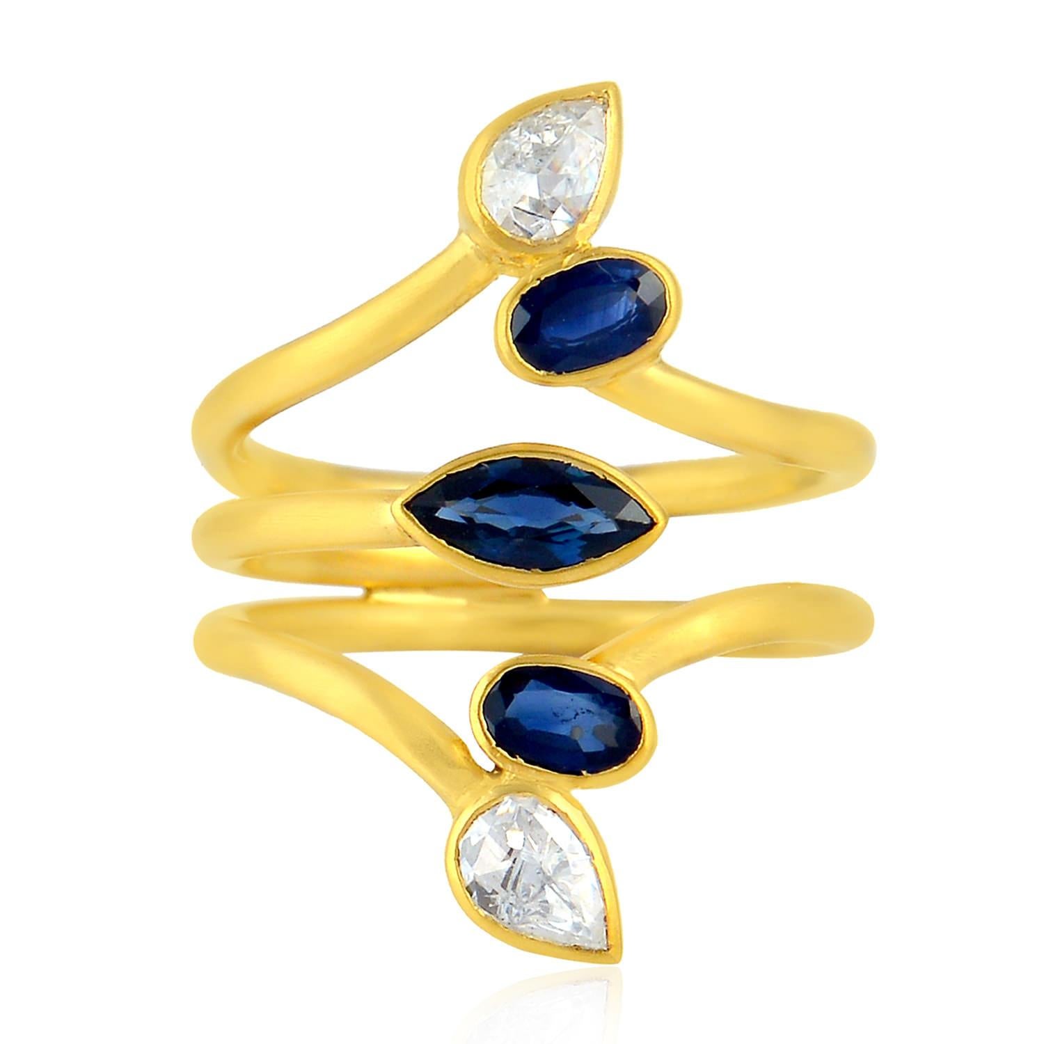Multi Shaped Blue Sapphire Knuckle Ring With Pear Shaped Diamonds In 18k Gold In New Condition For Sale In New York, NY