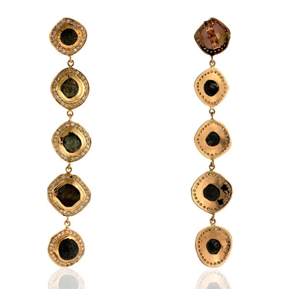 Organisch geformte grobe Eisdiamanten Ohrringe aus 18k Gelbgold (Kunsthandwerker*in) im Angebot