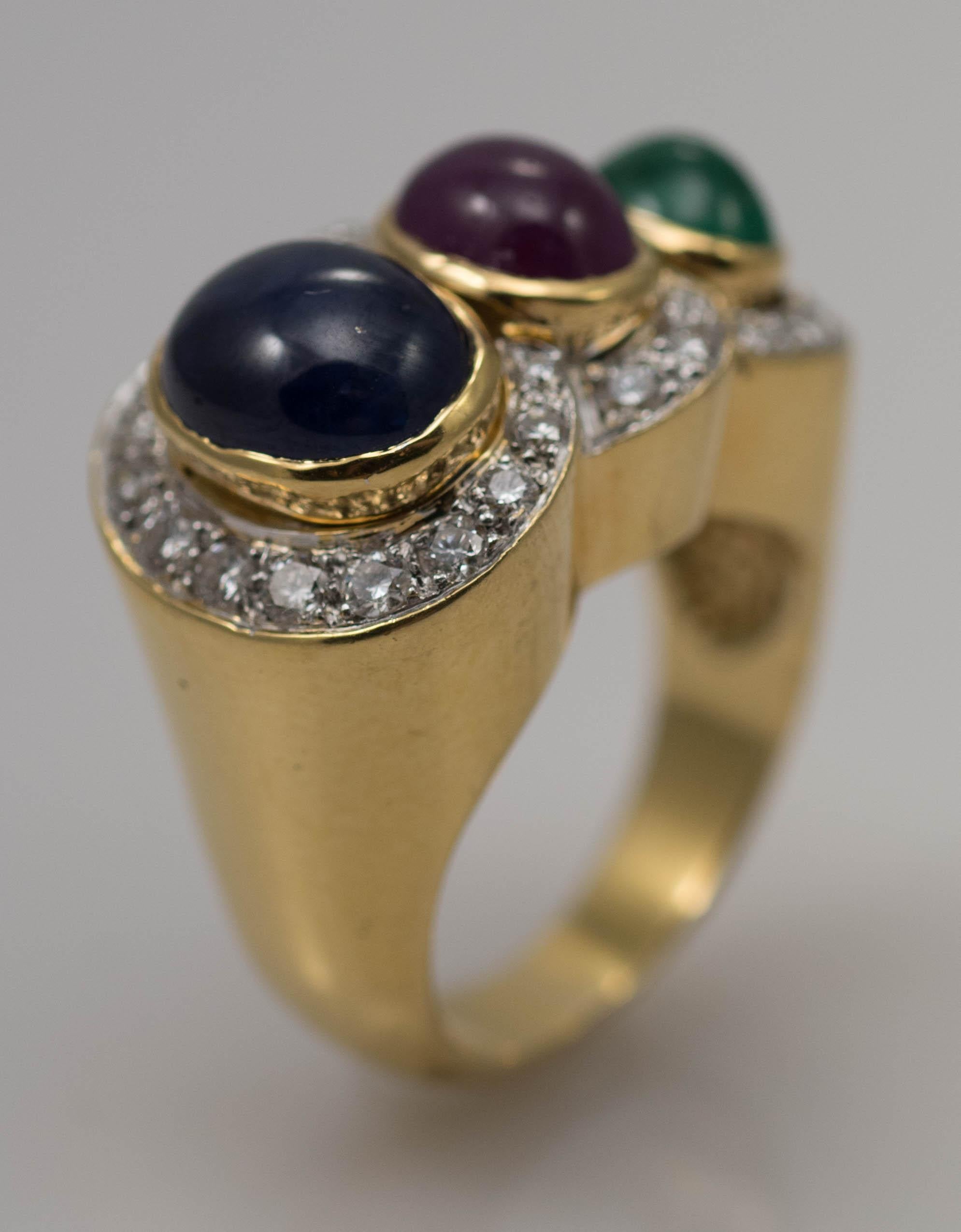 yellow gold ring with emerald
